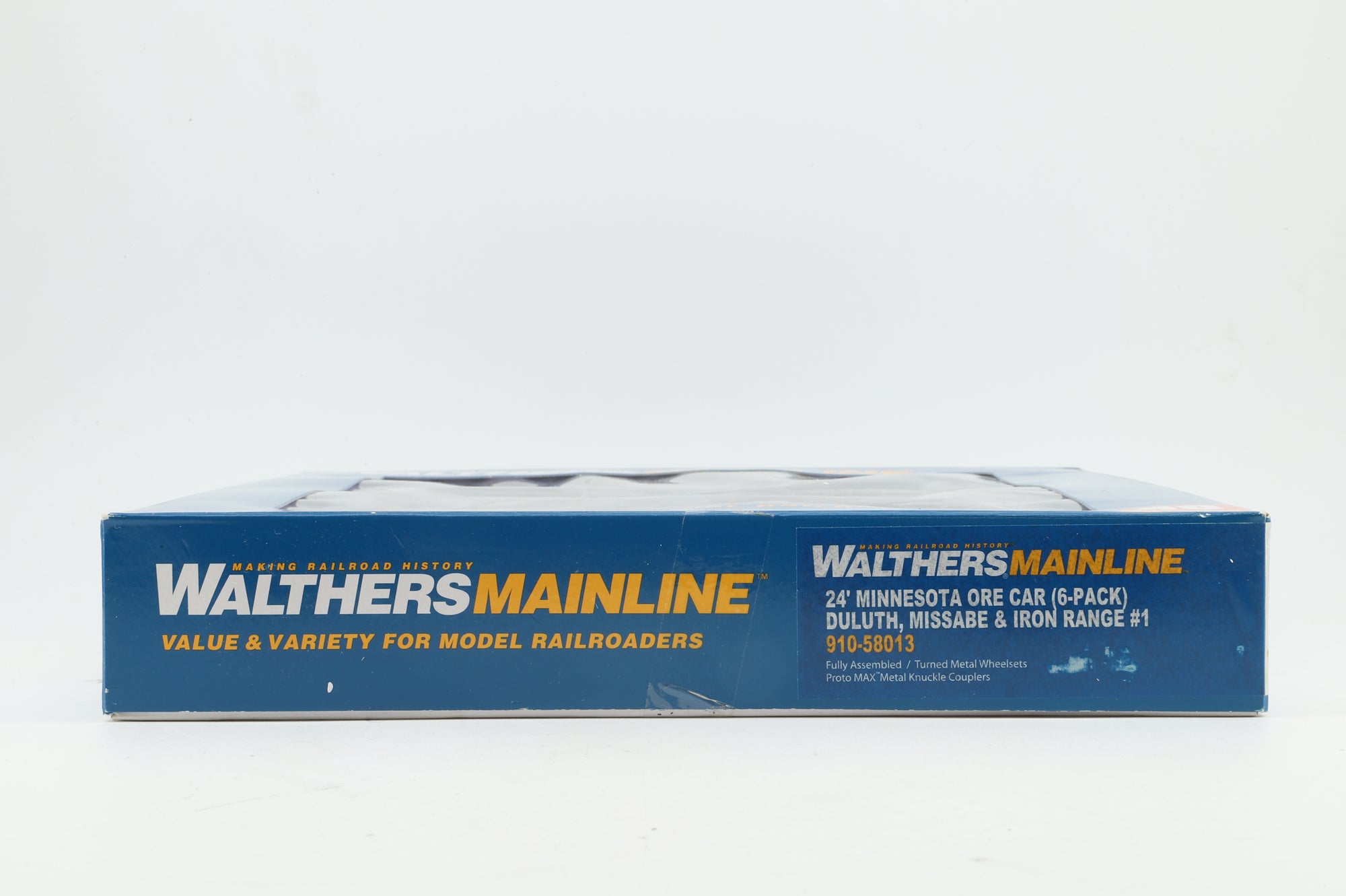 Walthers HO 910-58013 6-Pack of 24' Michigan Ore Cars in DMIR Brown - Pro-Customised/Weathered