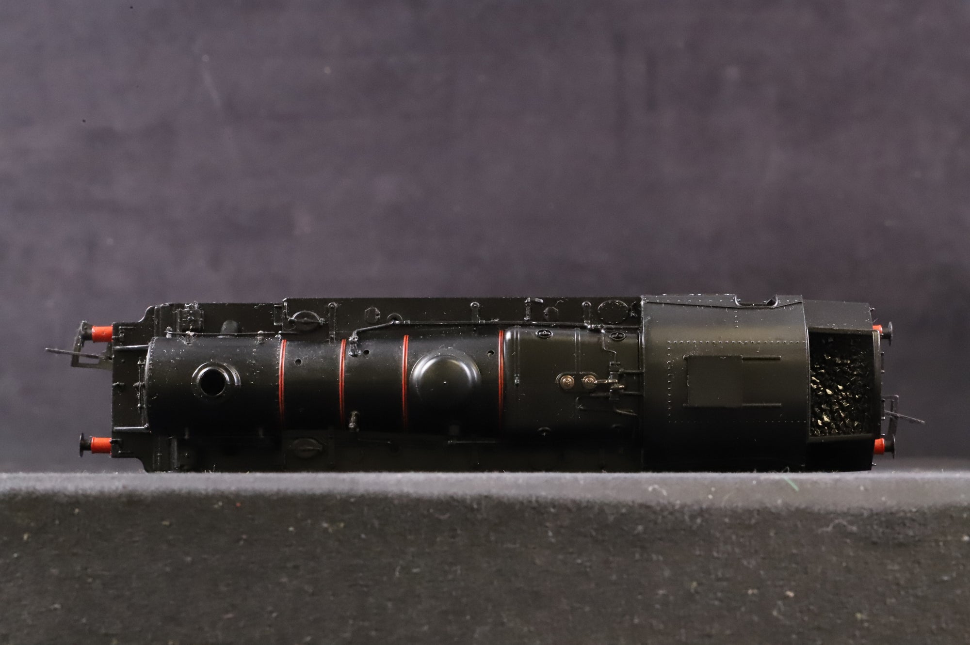 Bachmann OO 31-975 Class 3MT 82029 in Lined BR Black w/ Early Crests