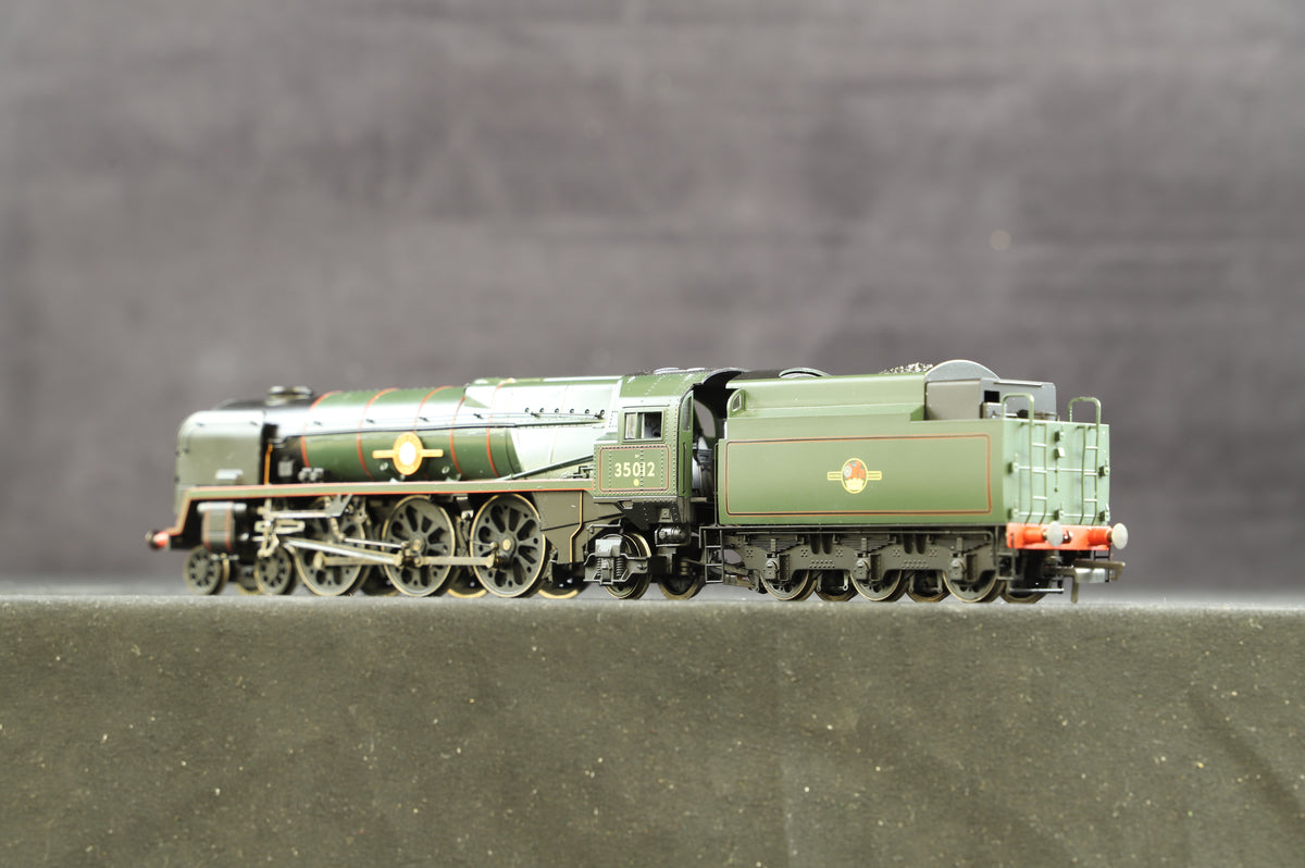 Hornby OO BR Merchant Navy Class 4-6-2 &#39;35012&#39; &#39;United States Lines&#39;
