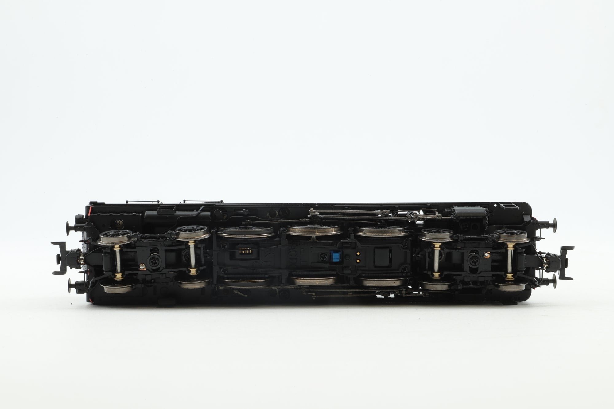 ESU HO 31186 232 TC 421 Tank in SNCF Black - DCC Sound