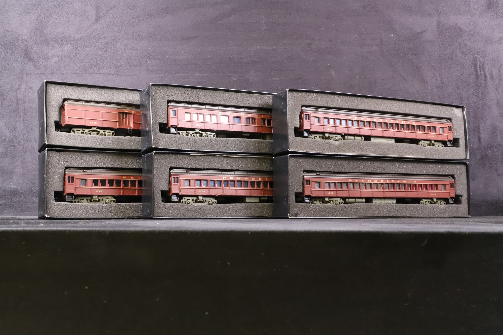 Spectrum HO Rake of 6 1920s/30s Crimson PRR Coaches