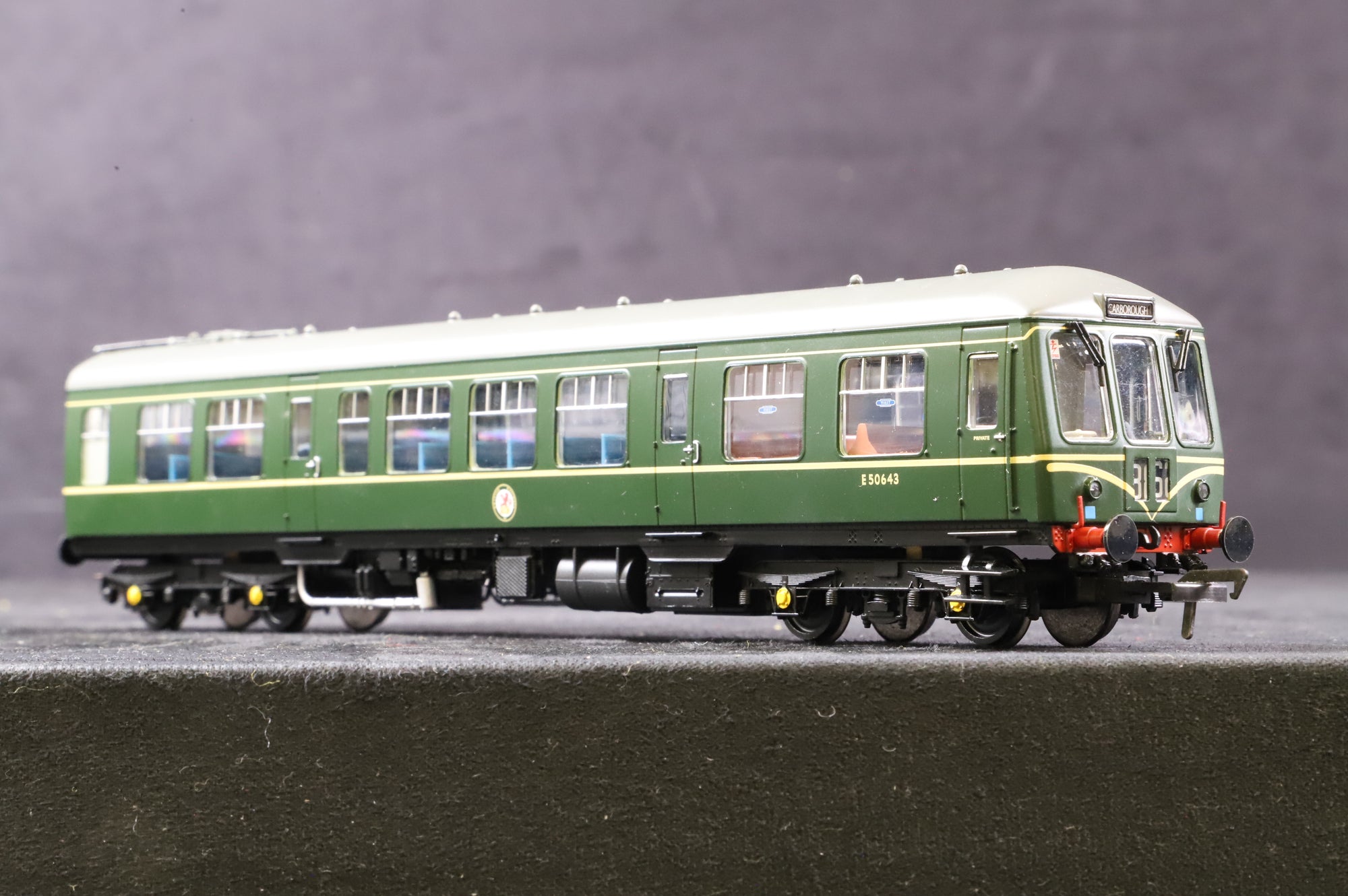 Bachmann OO 32-913 Class 108 3 Car DMU BR Green Speed Whiskers