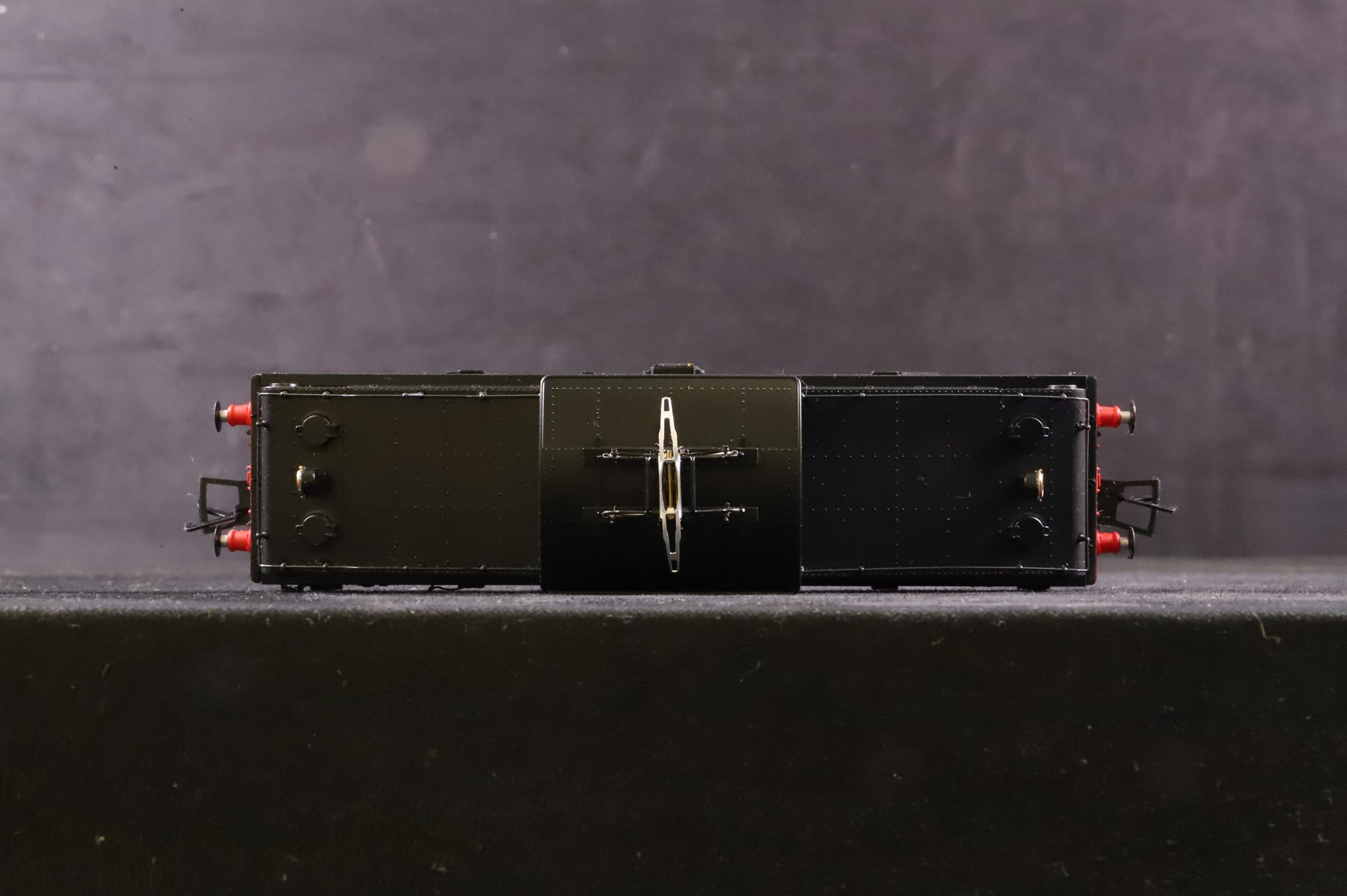 Heljan/Rails OO 1202 Class ES1 No.1 in LNER Black