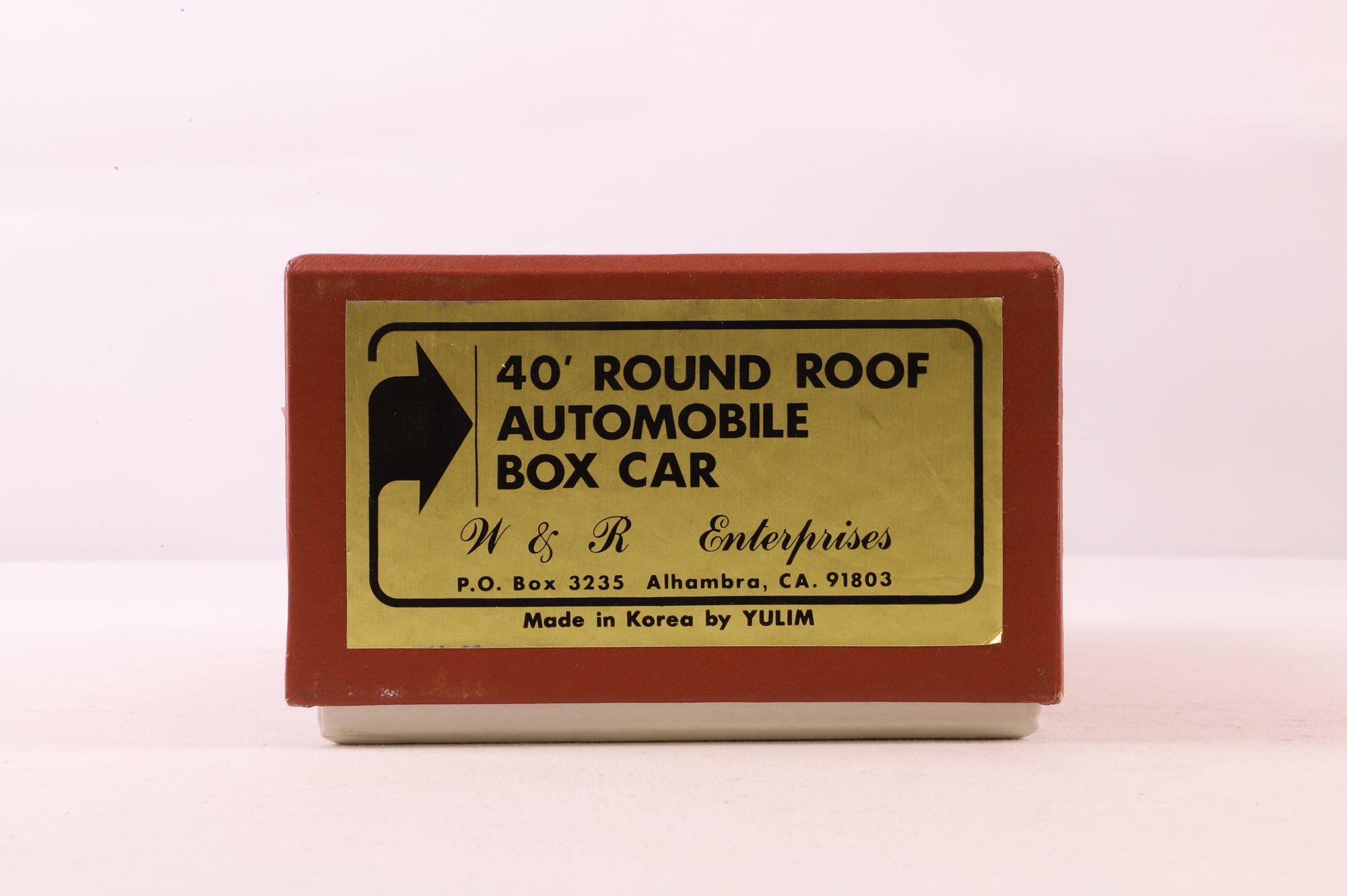 W&R Enterprises HO Brass 40' Round Roof Automobile Car No. 39057 in Northern Pacific Brown