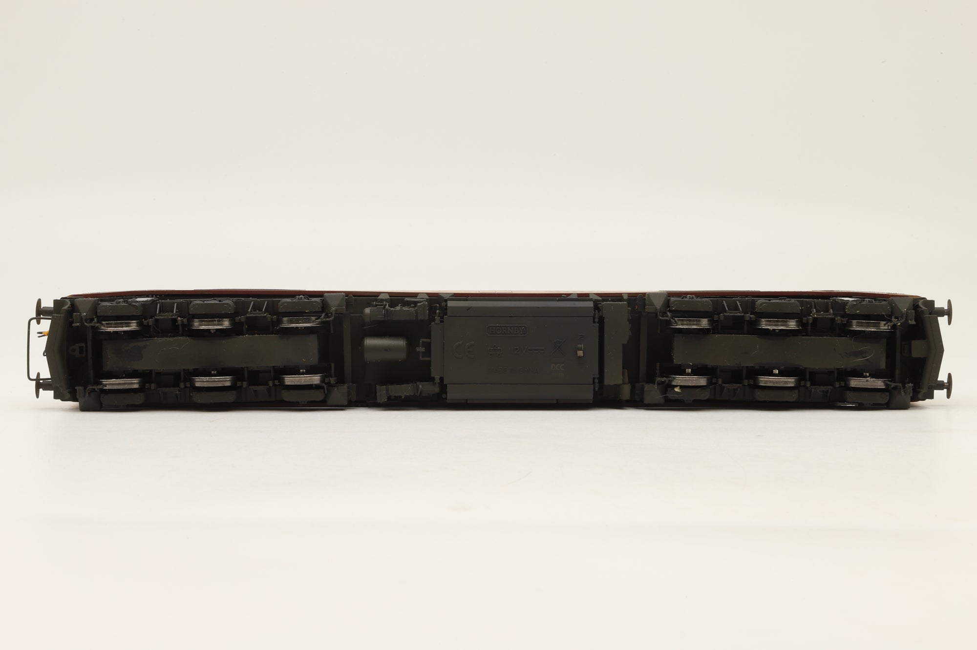 Hornby OO Class 60 60019 'Pathfinder' in EWS Livery – DCC Sound & Weathered