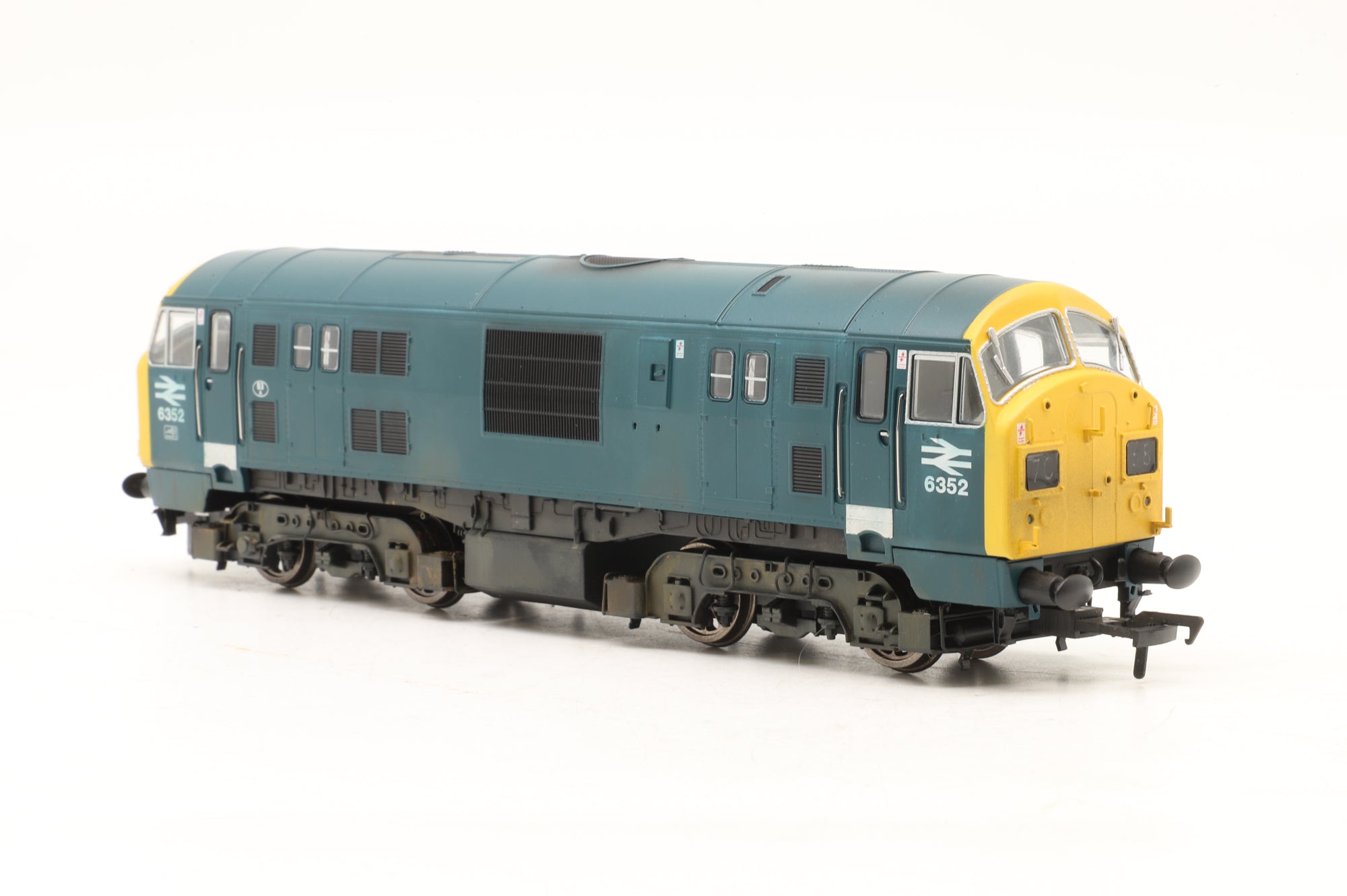 Dapol OO 4D-012-013D Class 22 '6352' BR Blue FYP H/C Boxes Weathered DCC Sound