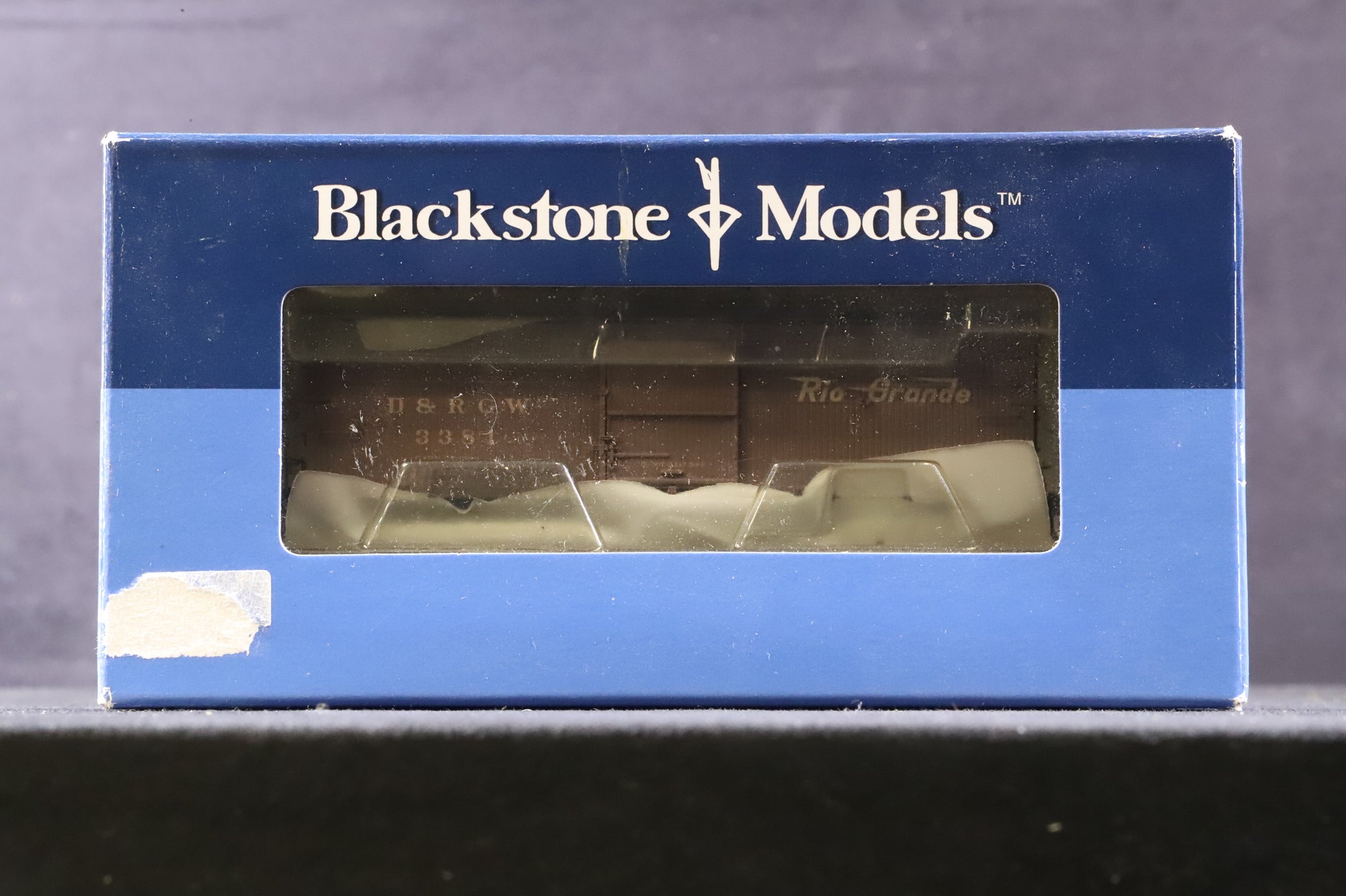 Blackstone HO Rake of 3 Assorted Rio Grande 30 Ft. Wagons - Weathered