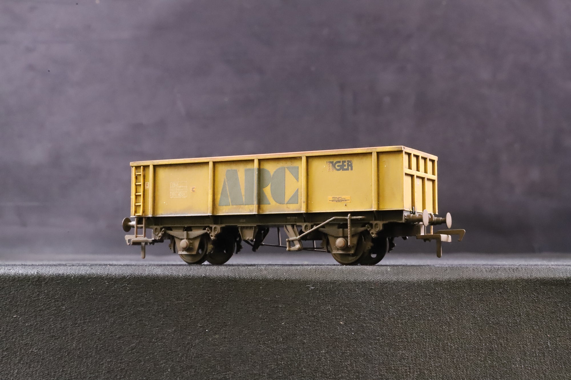 Bachmann OO Rake of 5 46T PNA Box Mineral Wagons, Inc. 37-552B & 4 x 37-552A
