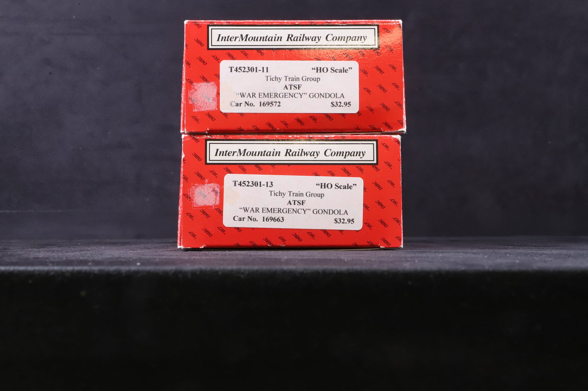 InterMountain Railway Co. HO T452301-11/13 'War Emergency' Gondola Wagons No. 169663/572 in ATSF Brown - Weathered