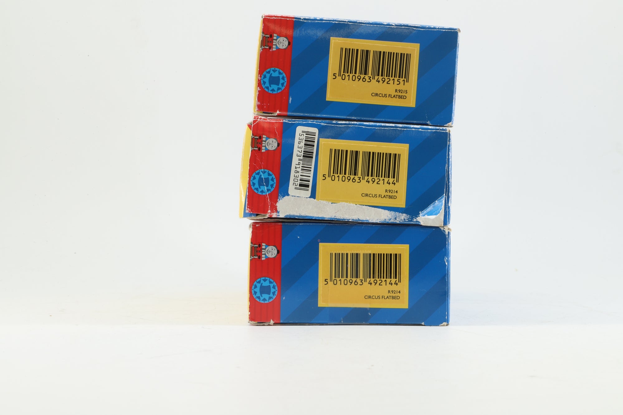 Hornby OO Rake of 3 Circus Flatbed Wagons, Inc. R9215 & 2 x 14, Thomas the Tank Range