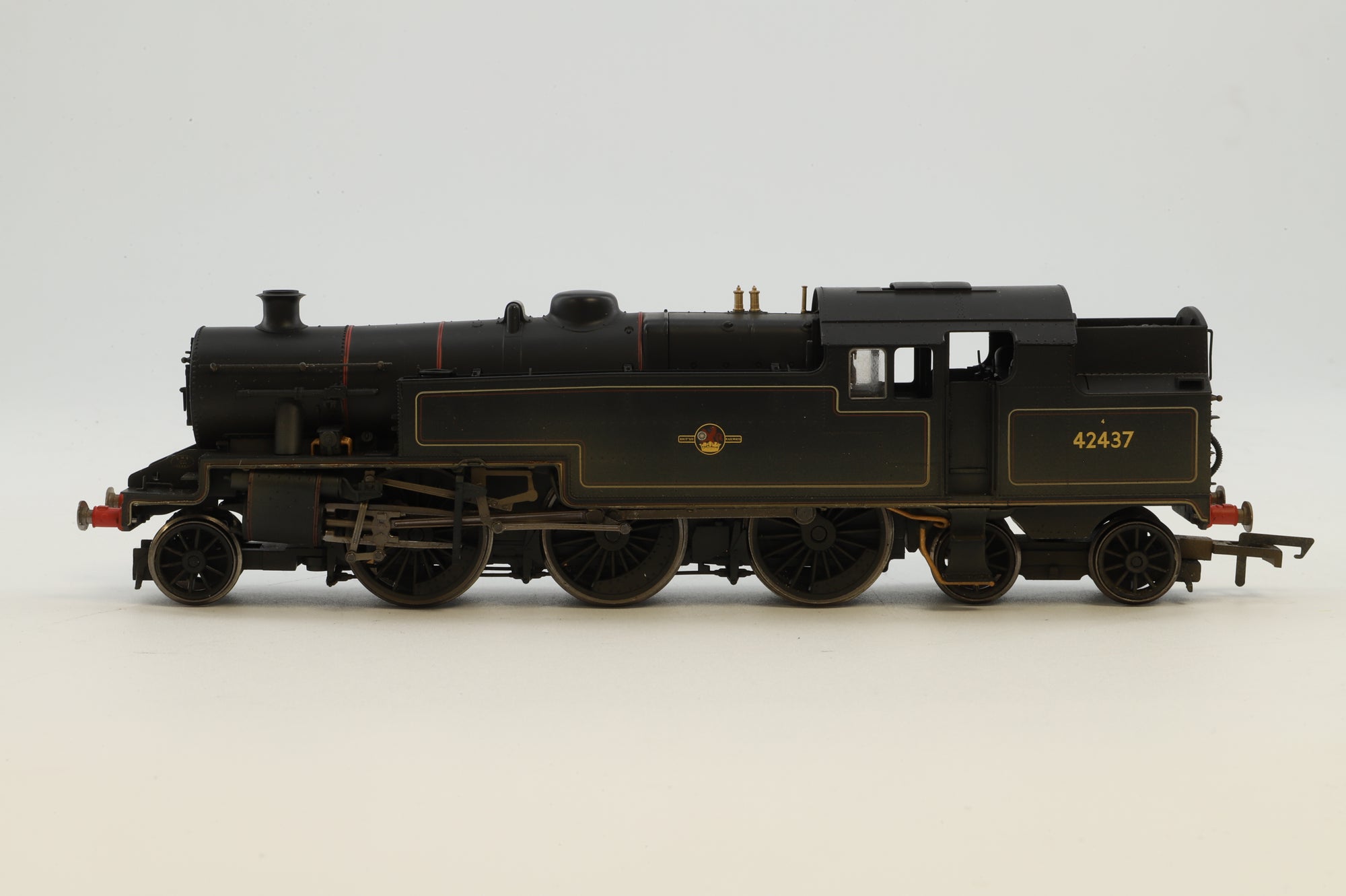 Hornby OO R2637 BR Stanier 4MT 2-6-4T Class 4P '42437' BR Lined Black L/C