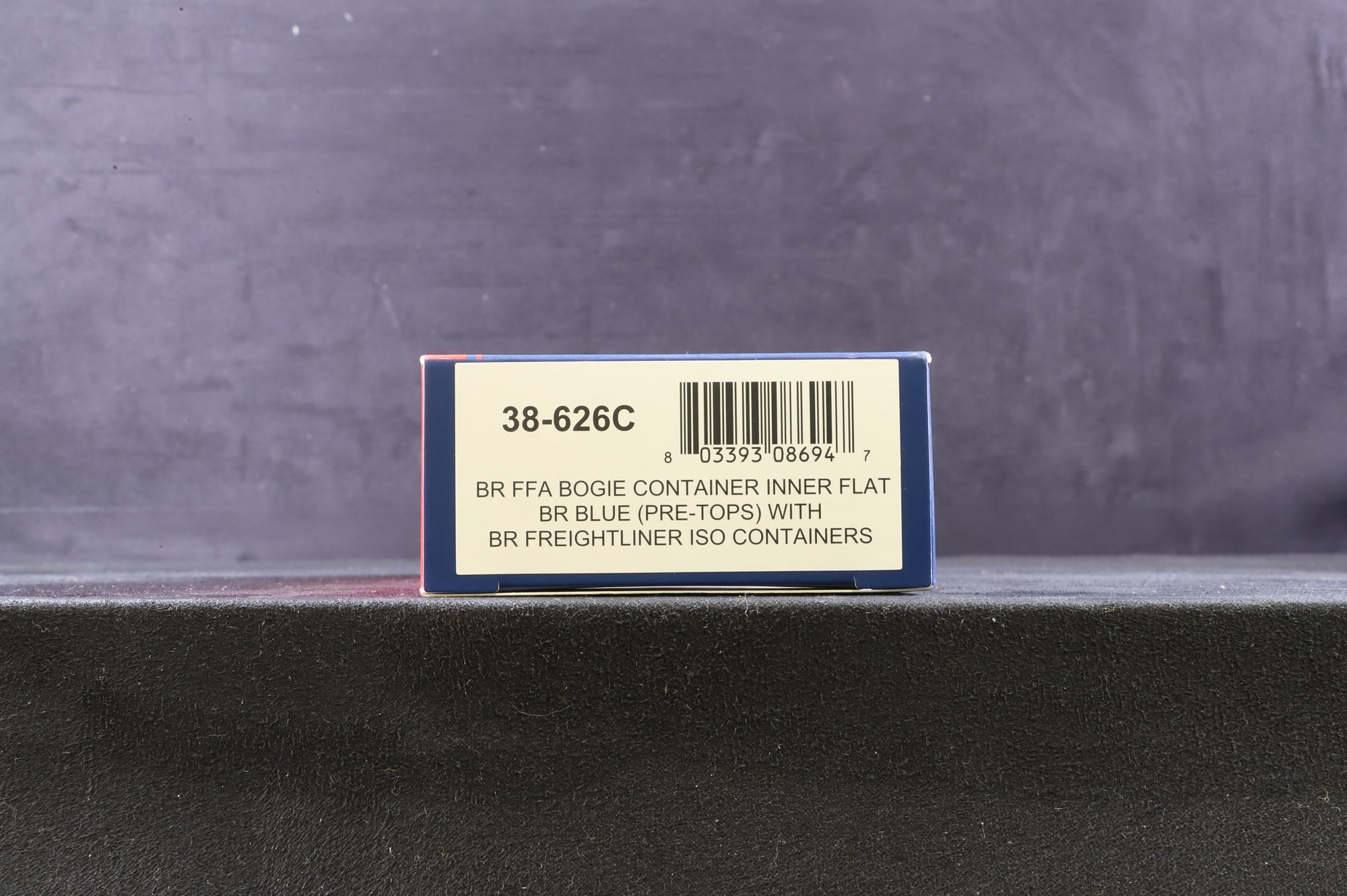Bachmann OO 38-626C BR FFA Bogie Container Inner Flat in BR Blue w/ BR Freightliner ISO Containers