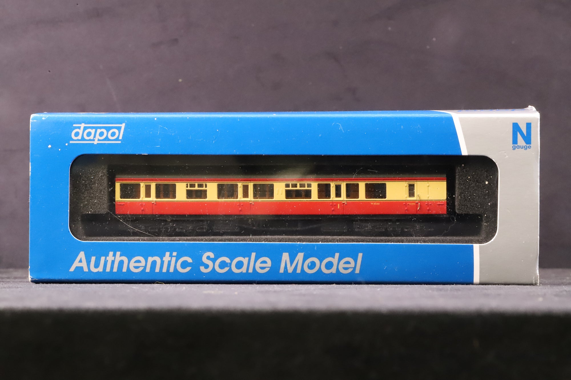 Dapol N Rake Of 3 Collett Crimson & Cream Coaches Inc. 2P-000-034, 133 & 231