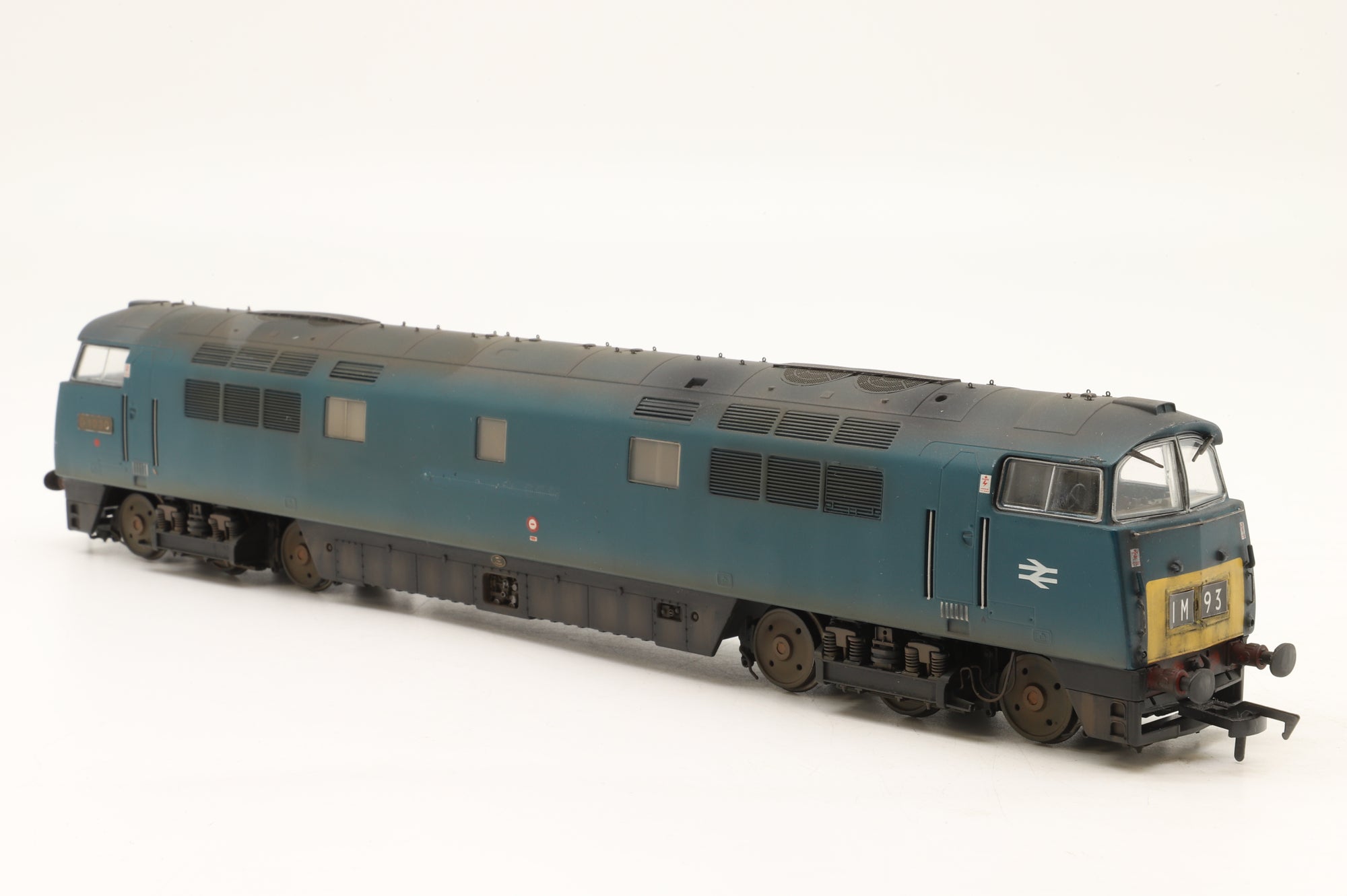 Dapol OO D1003Z Class 52 'D1030' BR Blue Weathered 'Western Musketeer' Small Yellow Ends Panel