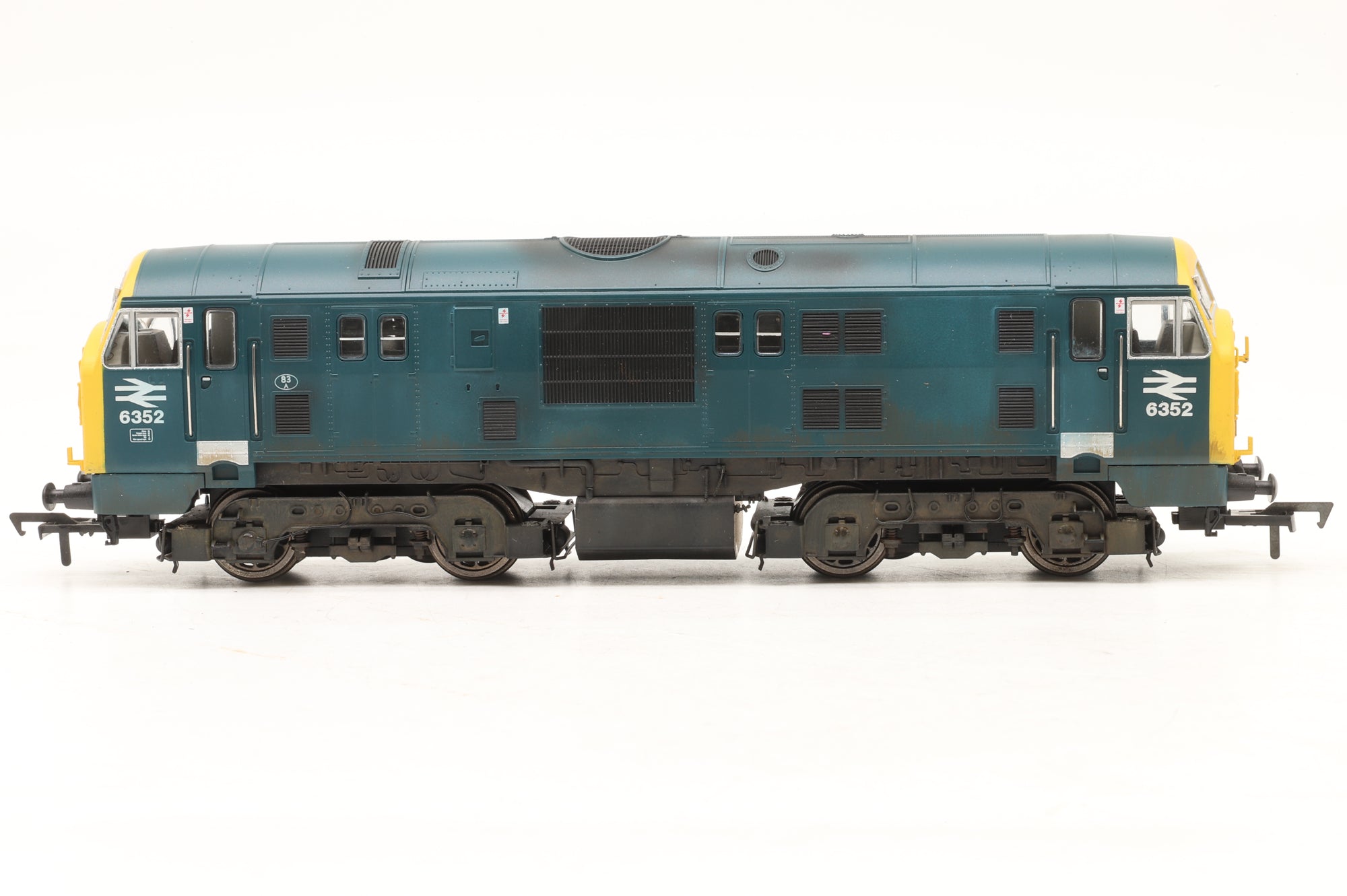 Dapol OO 4D-012-013D Class 22 '6352' BR Blue FYP H/C Boxes Weathered DCC Sound