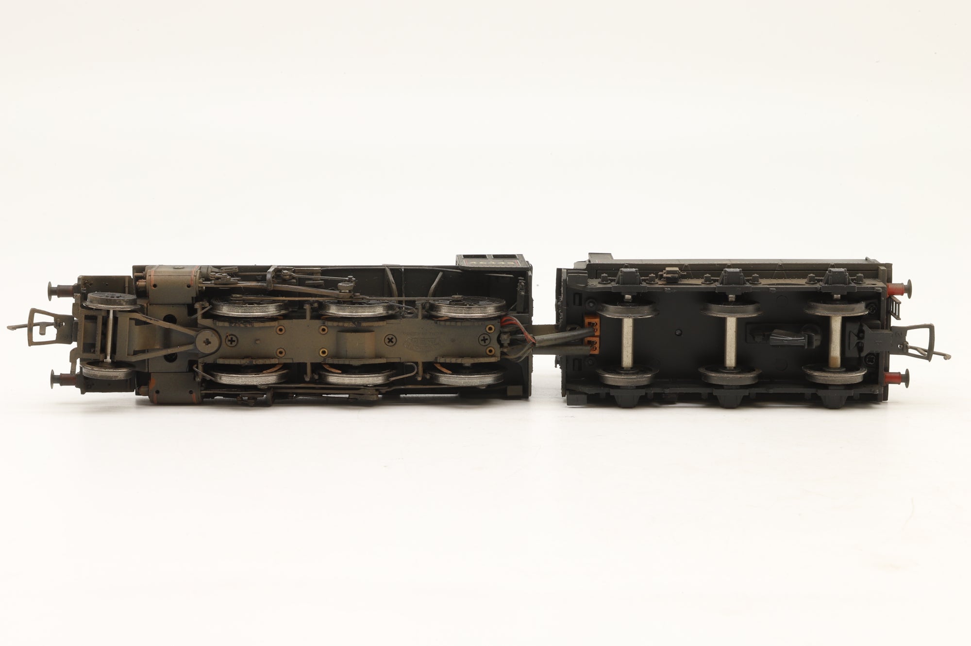 Bachmann OO 32-826Z Ivatt Class 2MT '46443' BR Lined Black L/C Weathered