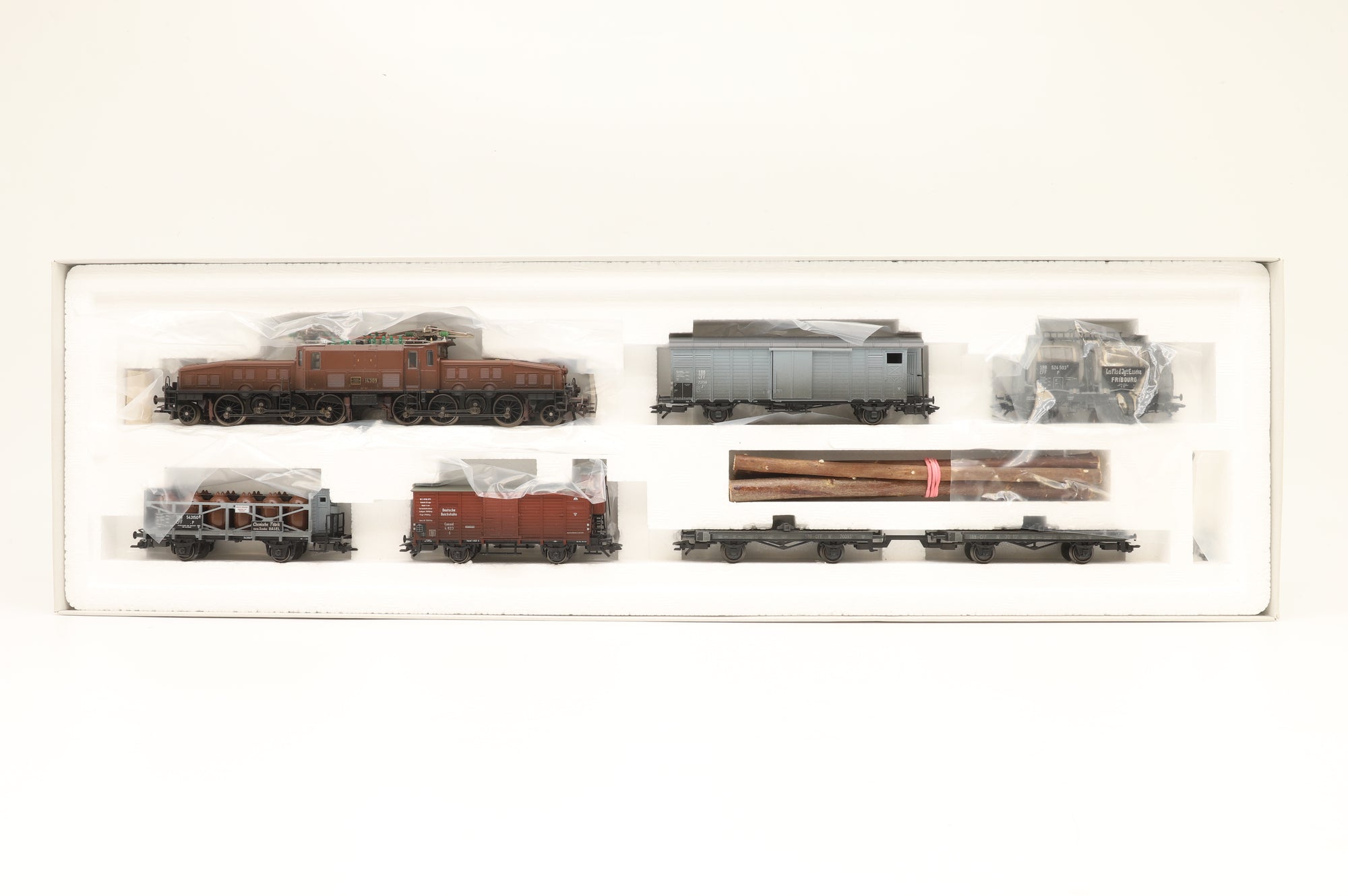 Marklin HO 26591 Ce 6/8 III 'Switzerland' Freight Train Set SBB Weathered 3 Rail MFX Sound