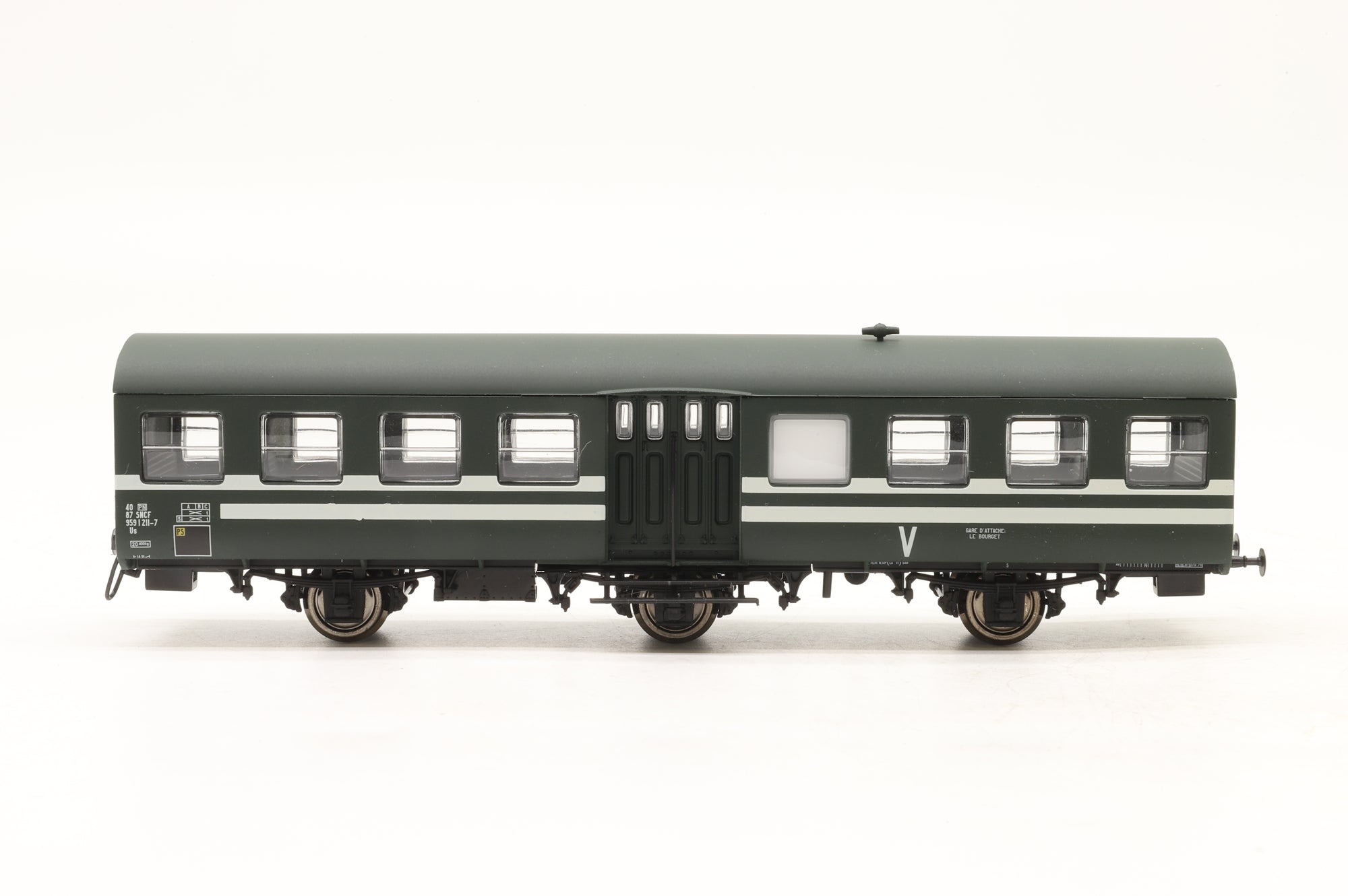 L.S. Models HO 90003-2 SNCF Green Coach/Van Pack