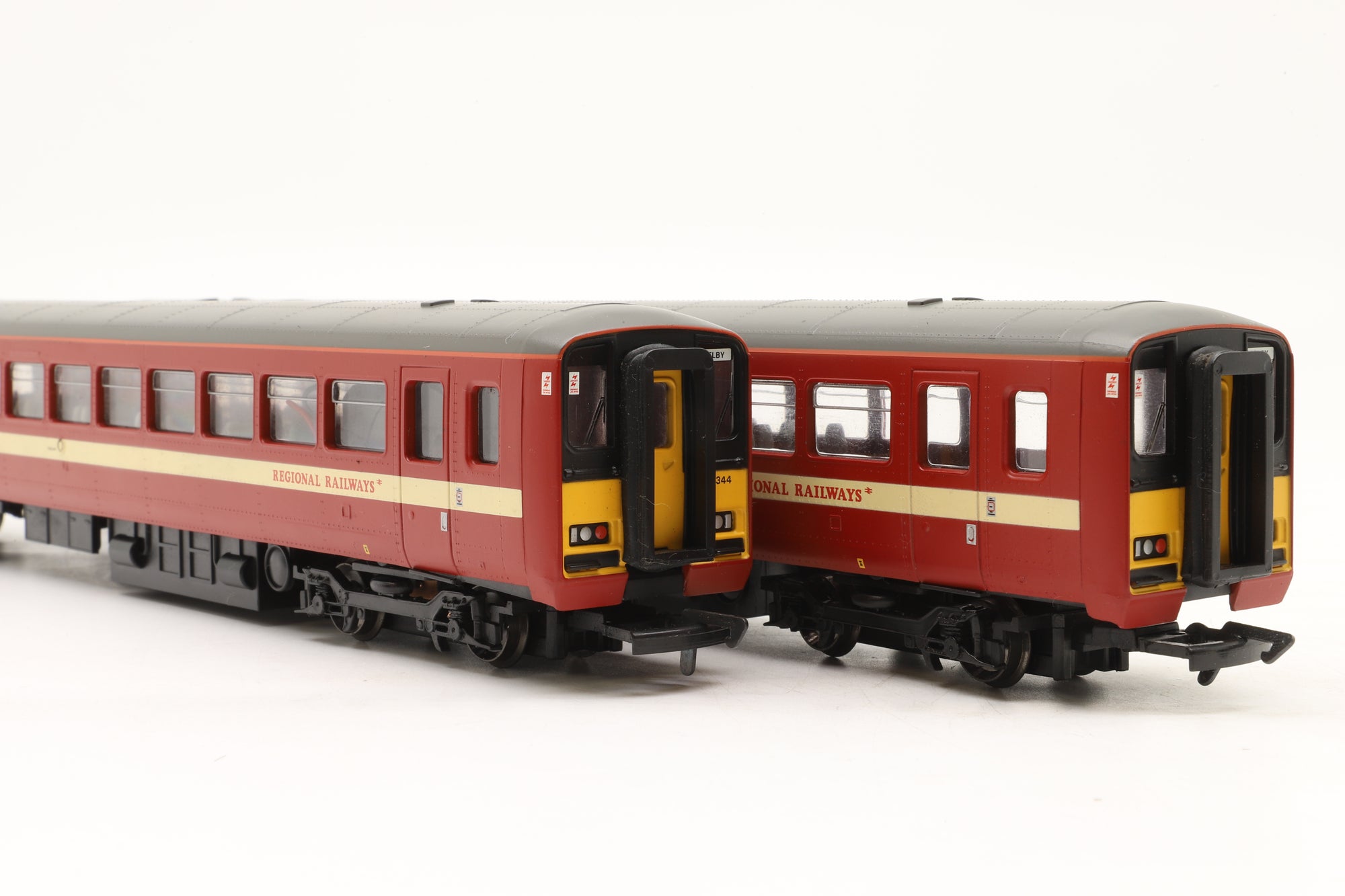 Hornby OO R2108 Class 155 2-Car DMU 155344 in BR Regional Railways/Metro-Train Red