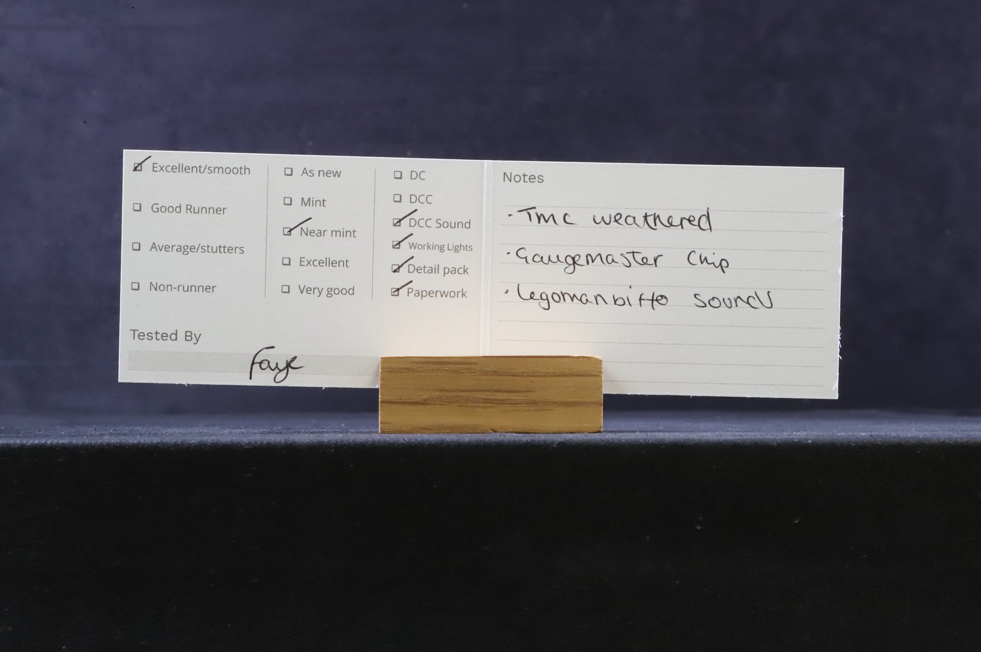 Bachmann OO 31-326B Class 105 2 Car DMU BR Green Speed Whiskers Weathered DCC Sound