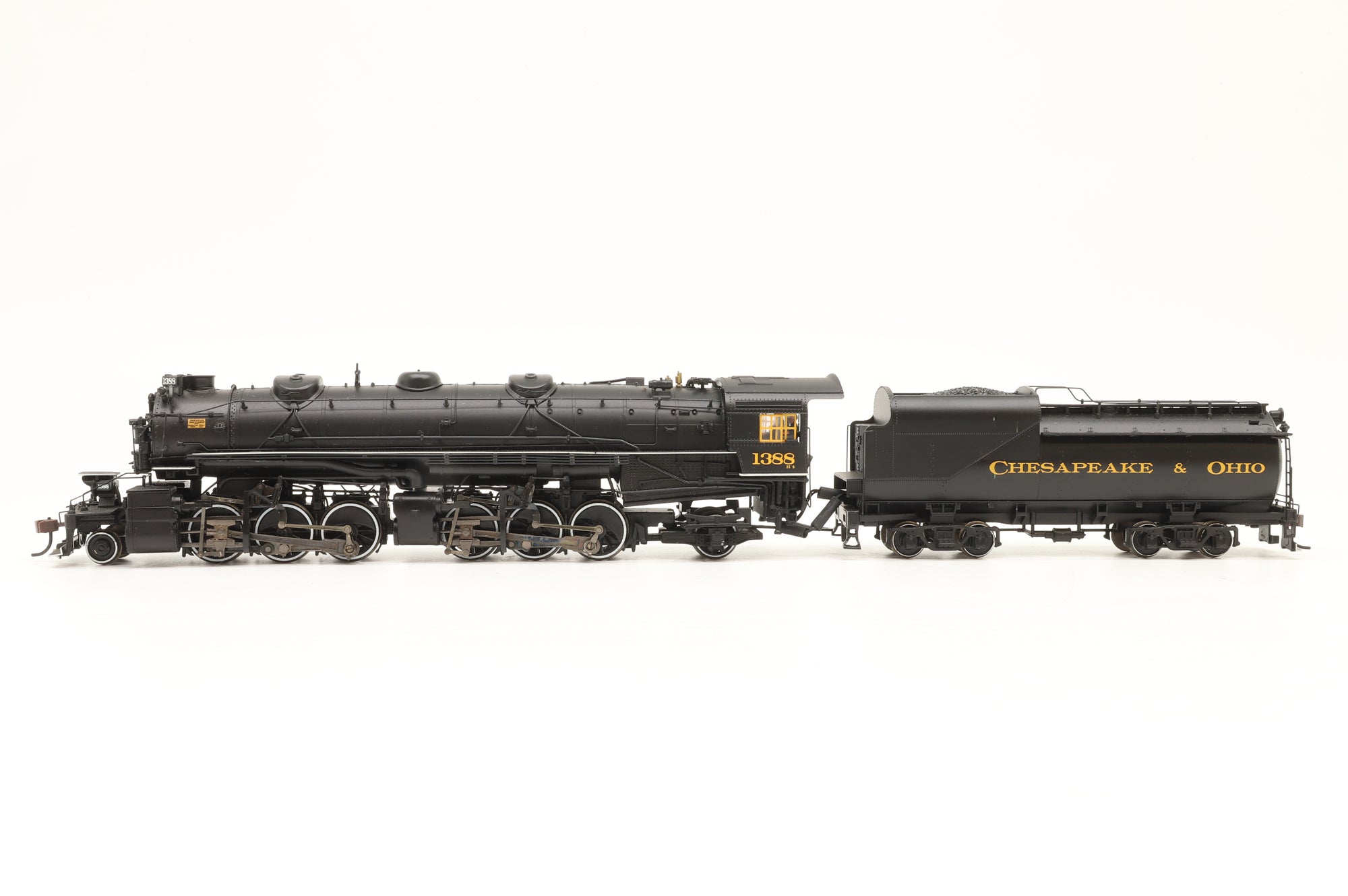 Spectrum HO Class H-4 2-6-6-2 #1388 in Chesapeake & Ohio Black – DCC Sound
