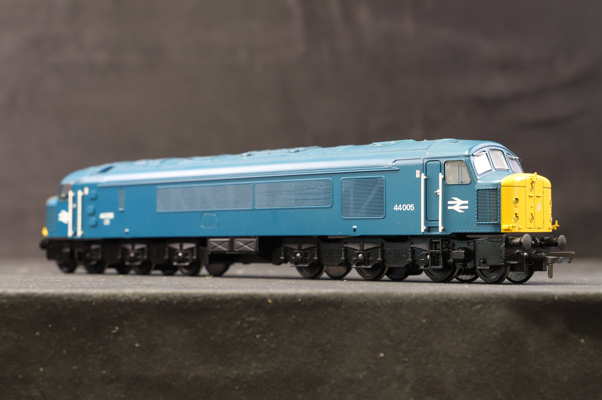 Bachmann OO 32-652DS Class 44 Diesel &#39;44005&#39; BR Blue, DCC Sound