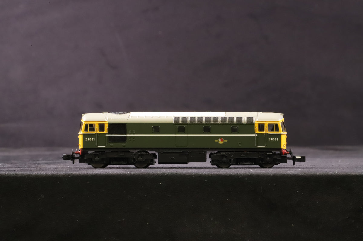 Dapol N 2D-001-008D Class 33/0 &#39;D6561&#39; BR Green FYE DCC Fitted