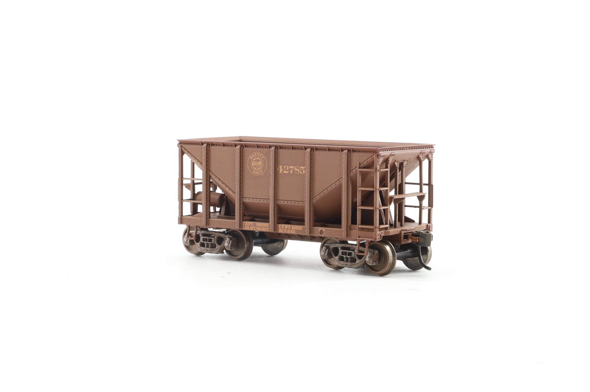 Walthers HO 910-58107 6-Pack of 24' Michigan Ore Cars in DMIR Brown - Pro-Customised/Weathered