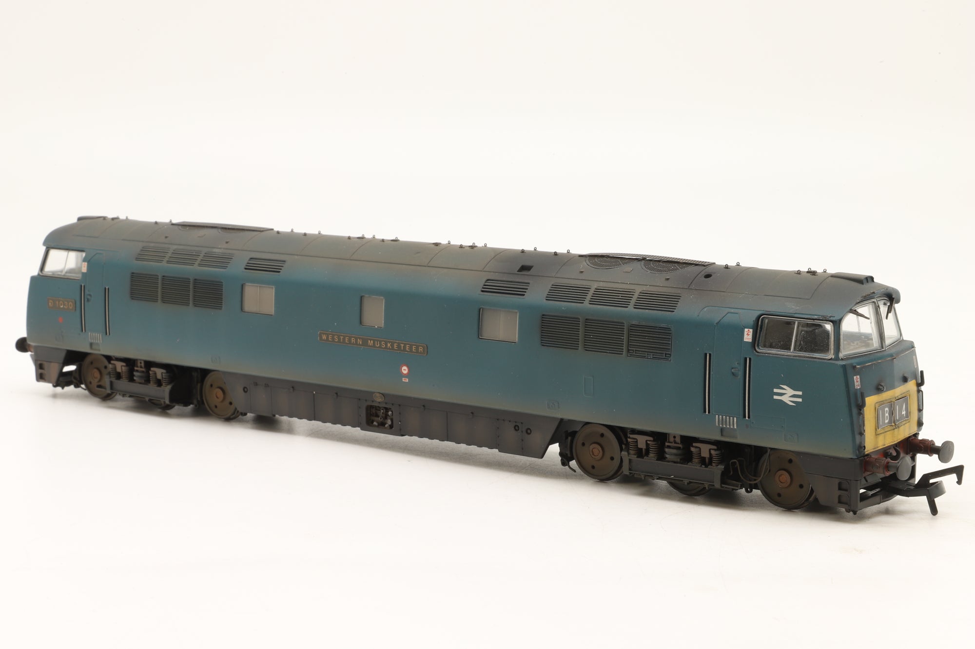 Dapol OO D1003Z Class 52 'D1030' BR Blue Weathered 'Western Musketeer' Small Yellow Ends Panel