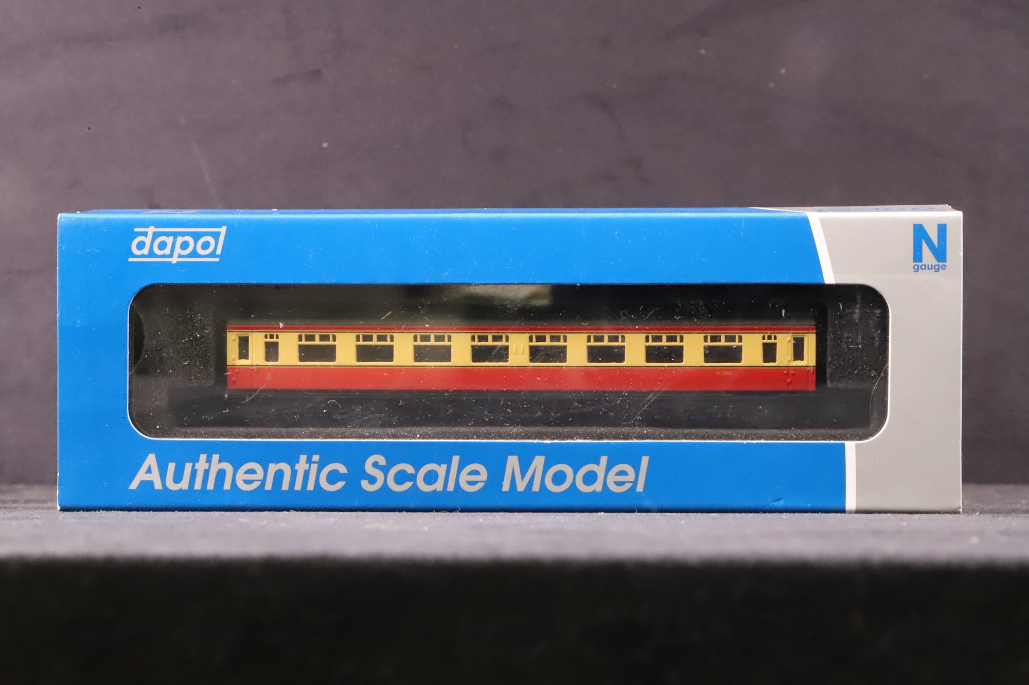 Dapol N Rake Of 3 Collett Crimson & Cream Coaches Inc. 2P-000-034, 133 & 231