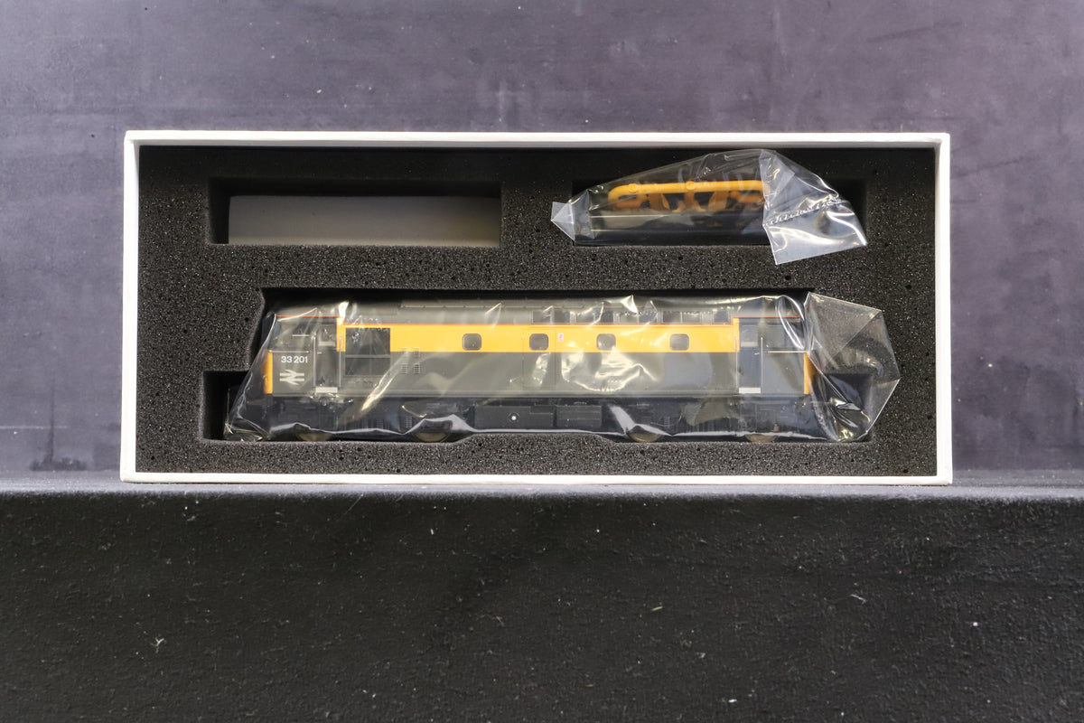 Heljan OO 3332 Class 33/2 Diesel &#39;33201&#39; Engineers Grey &amp; Yellow &#39;Dutch&#39; Livery