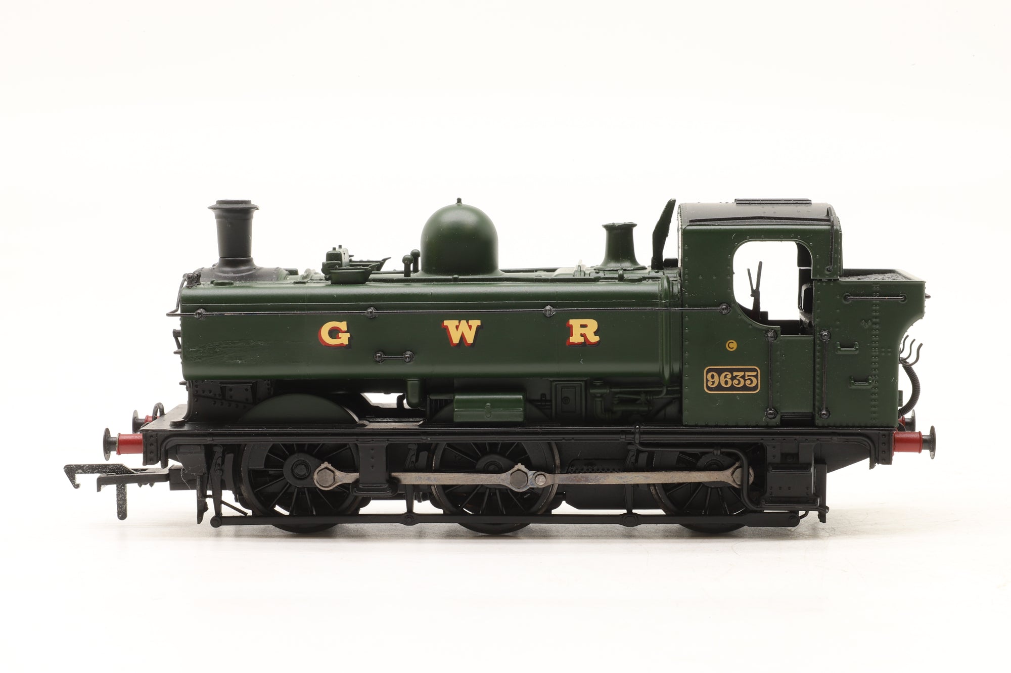 Bachmann OO 32-208A Class 8750 Pannier Tank No. 9635 in GWR Green