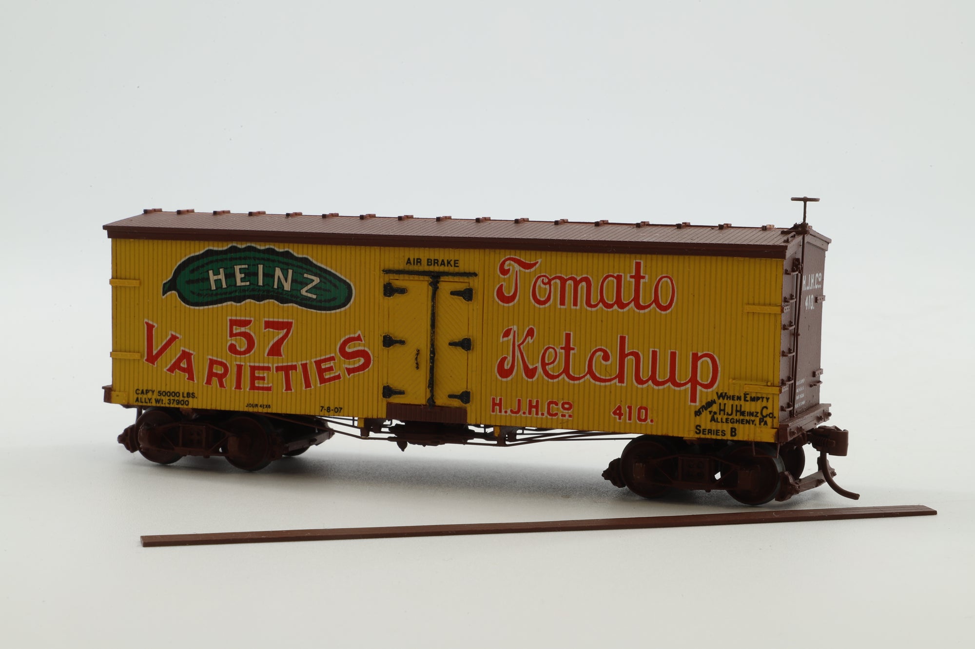 Westerfield HO Gauge Kit-Built BX-12 Box Car in a Heinz Tomato Ketchup Custom Painted Livery