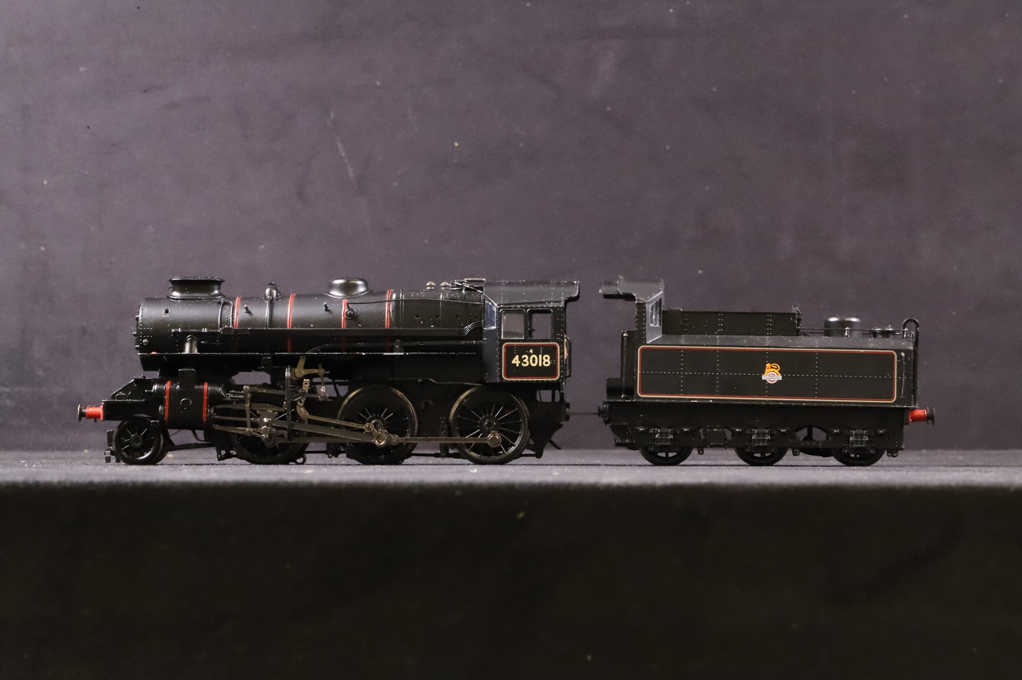 Bachmann OO 32-581 Ivatt Class 4MT 2-6-0' '43018' BR Black E/C Non Runner