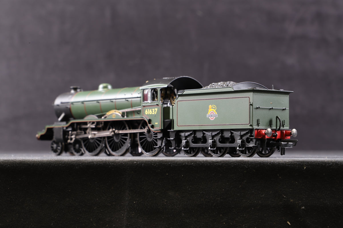 Hornby OO R2921 Class B17/1 &#39;61637&#39; &#39;Thorpe Hall&#39; BR Green E/C