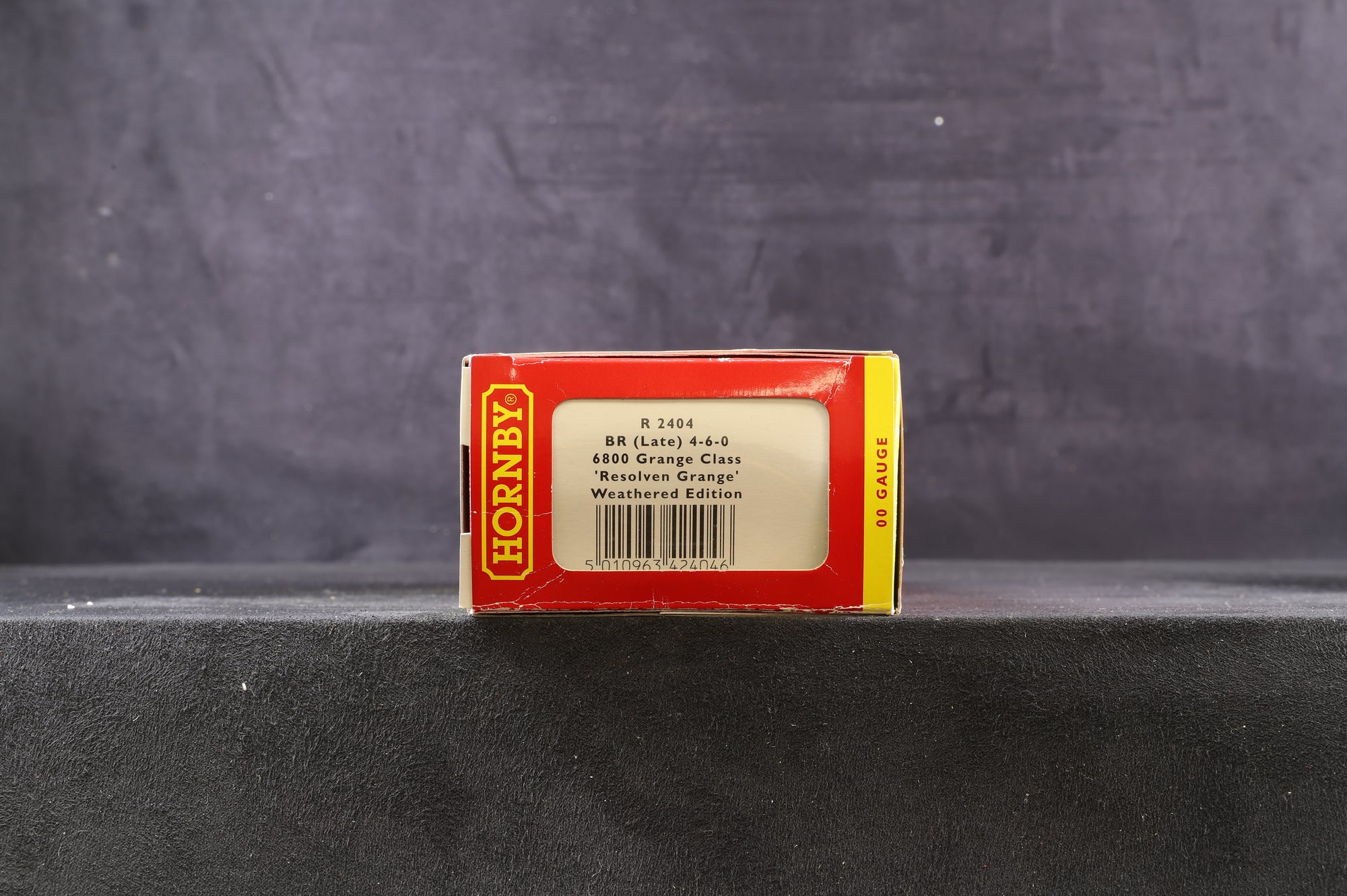 Hornby OO R2404 Grange Class 4-6-0 6869 'Resolven Grange' in BR green with late crest weathered