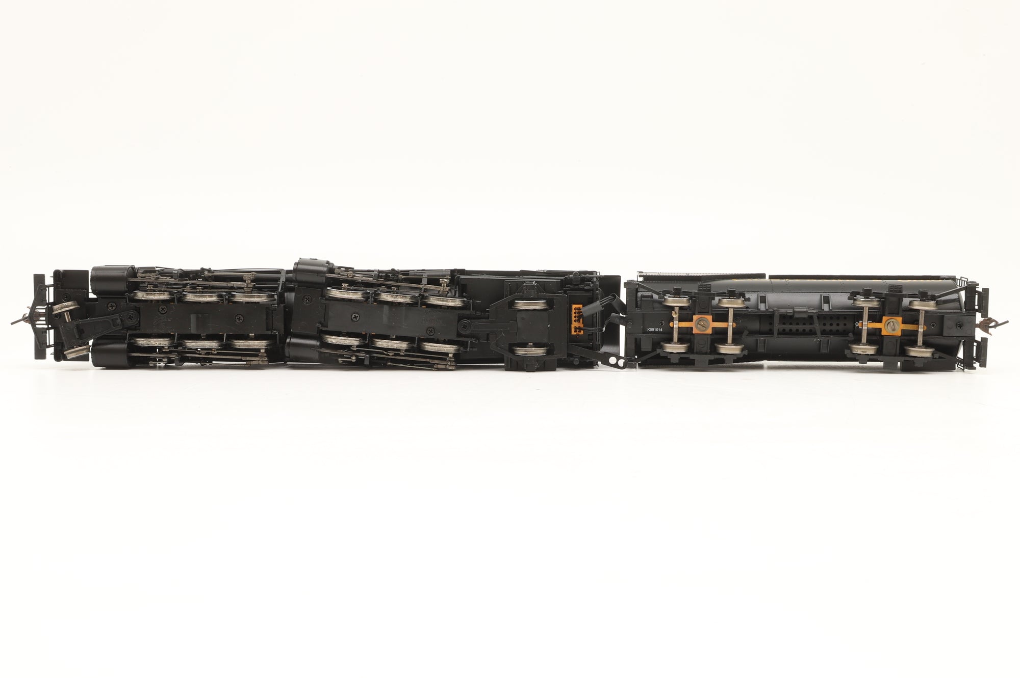 Spectrum HO Class H-4 2-6-6-2 #1388 in Chesapeake & Ohio Black – DCC Sound