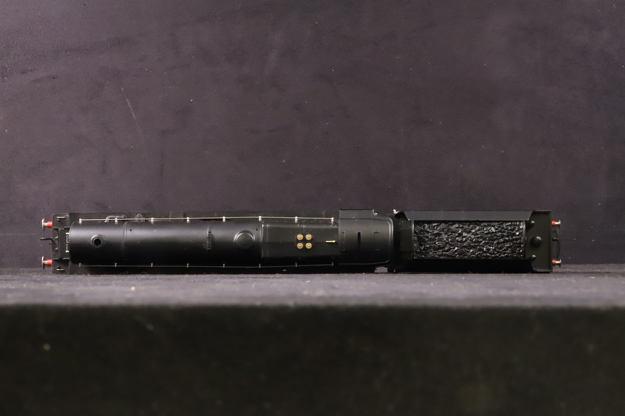 Hornby OO R2426 Princess Royal Class '46201' 'Princess Elizabeth' BR Black E/C