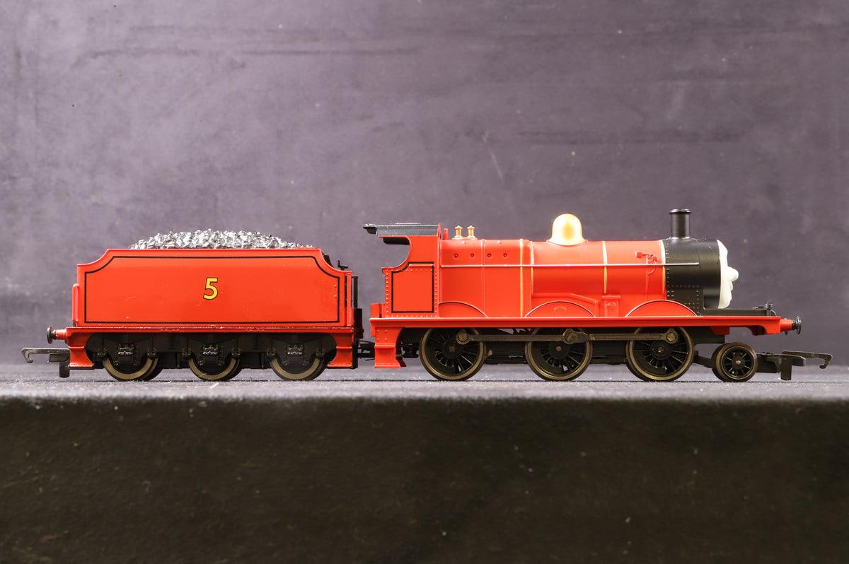 Hornby OO 2-6-0 Thomas the Tank &#39;James&#39; &#39;5&#39;