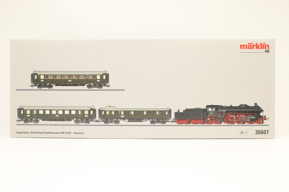 Marklin HO 26607 Class 15 001 Steam Express Locomotive Train Set