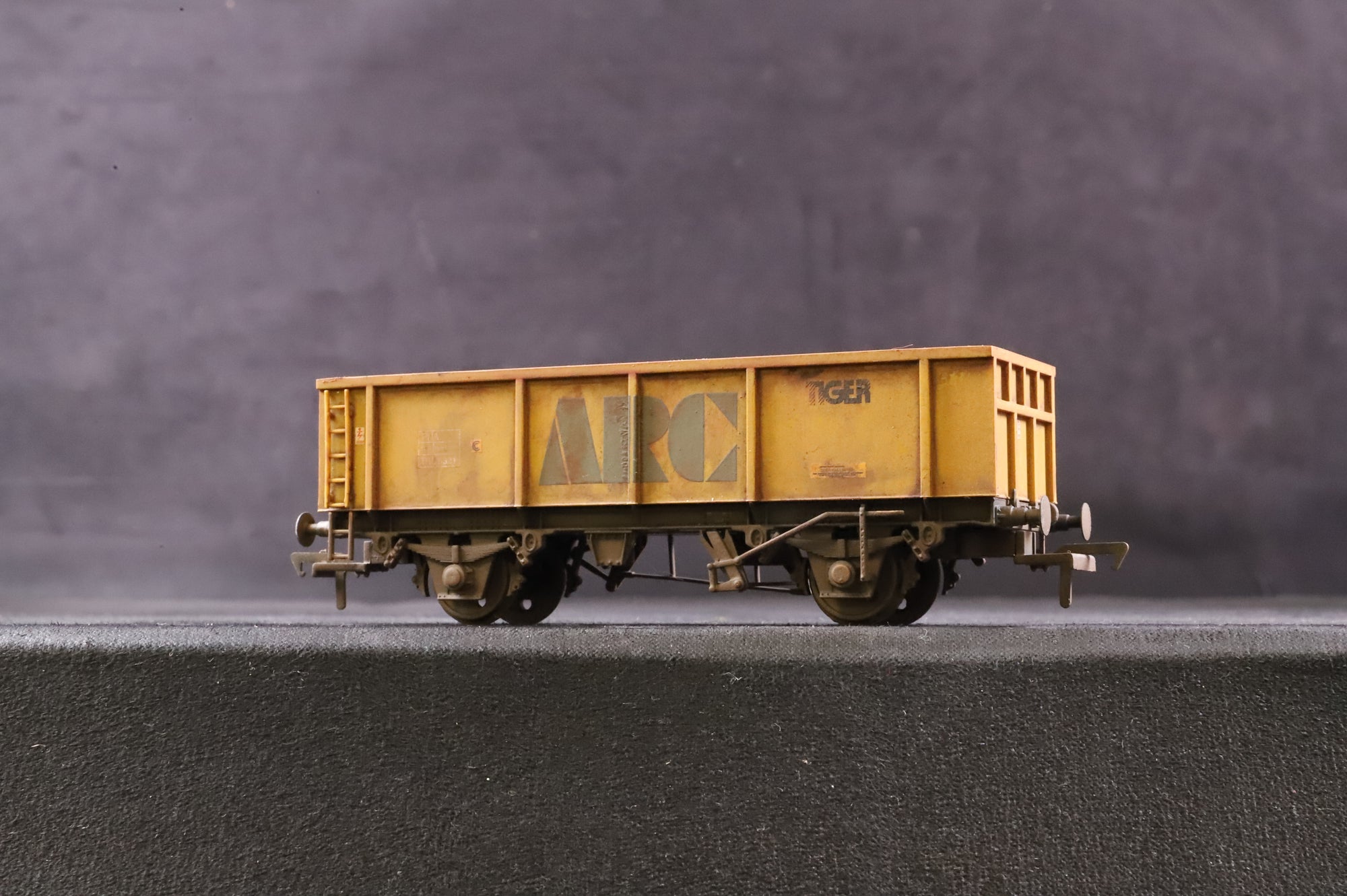 Bachmann OO Rake of 5 46T PNA Box Mineral Wagons, Inc. 37-552B & 4 x 37-552A
