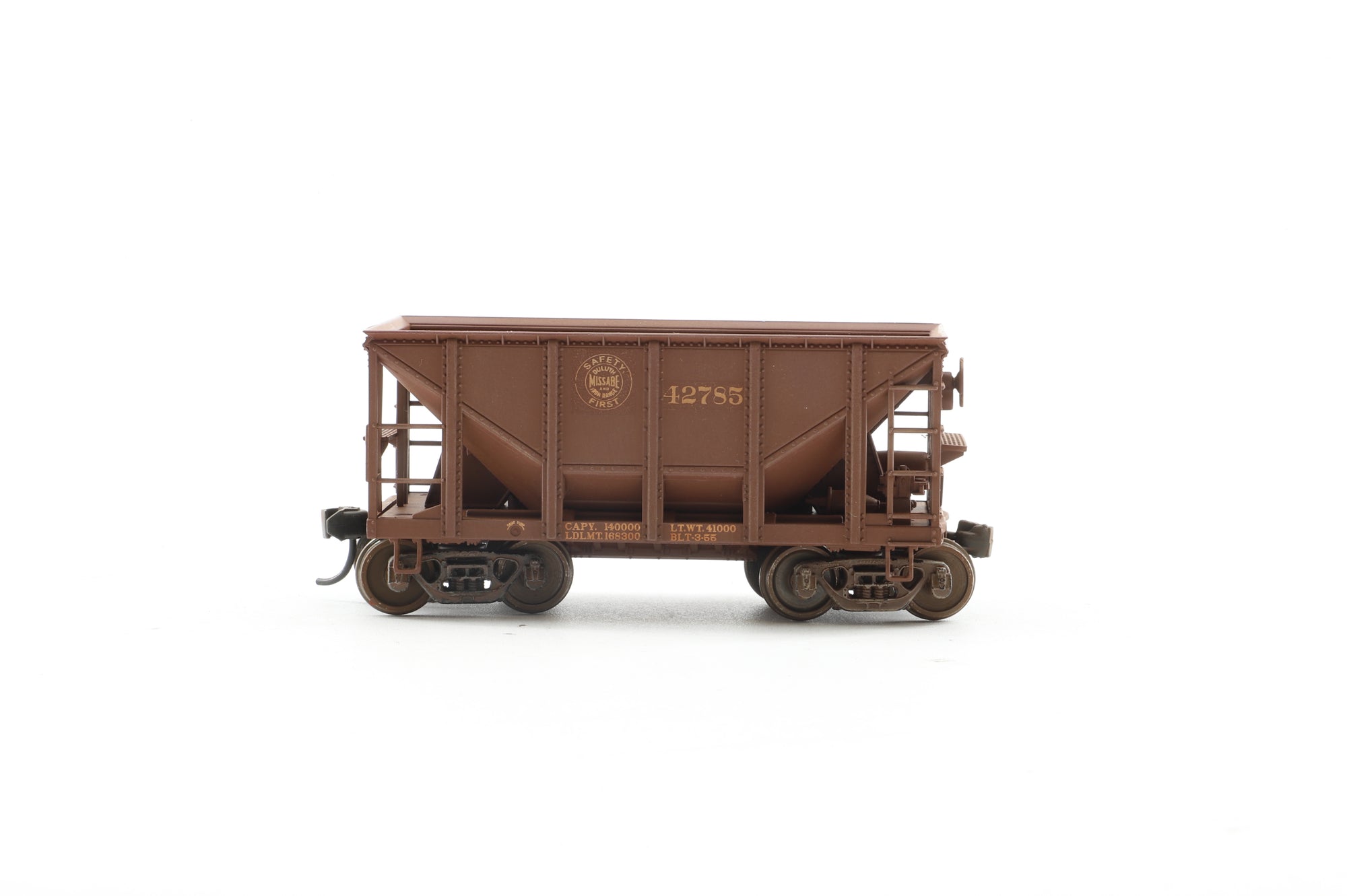 Walthers HO 910-58107 6-Pack of 24' Michigan Ore Cars in DMIR Brown - Pro-Customised/Weathered