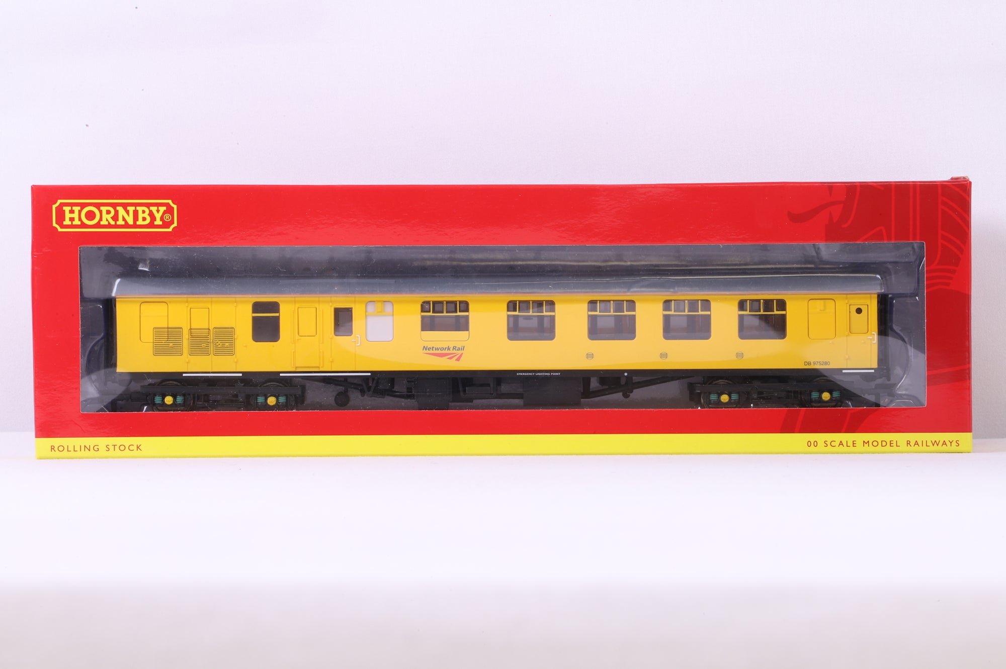 Hornby OO R40024 Mk1 Network Rail Coach 'DB975280