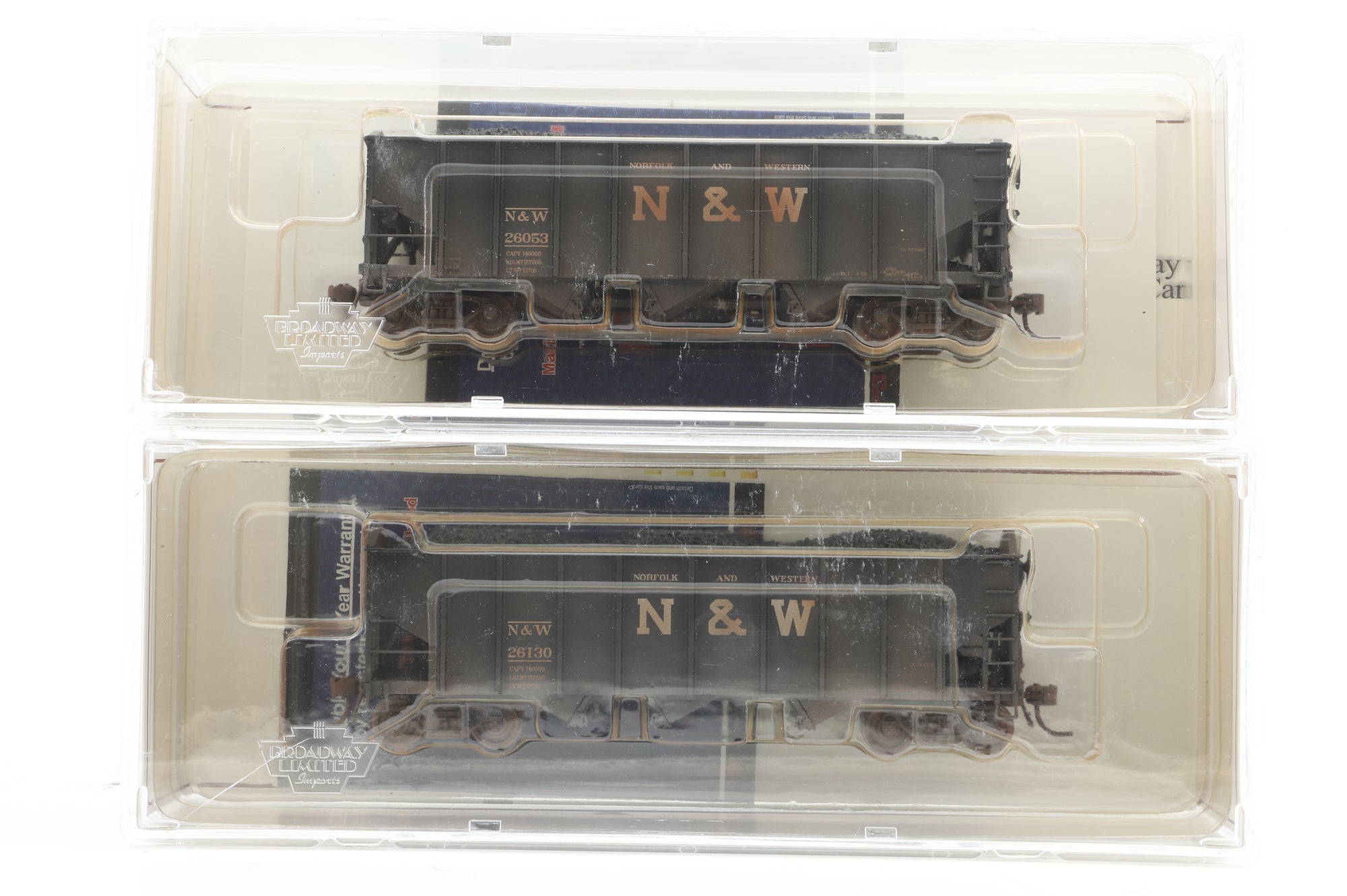 Broadway Limited HO 1722 6-Pack of H2a 3-Bay Hopper Cars in N&W Black - Pro-Weathering