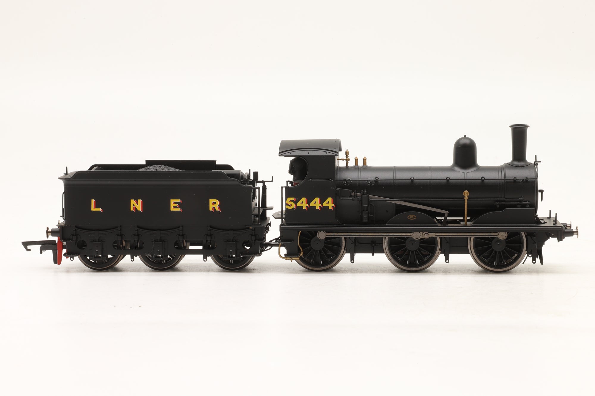 Hornby OO R3414 Class J15 '5444' LNER Black