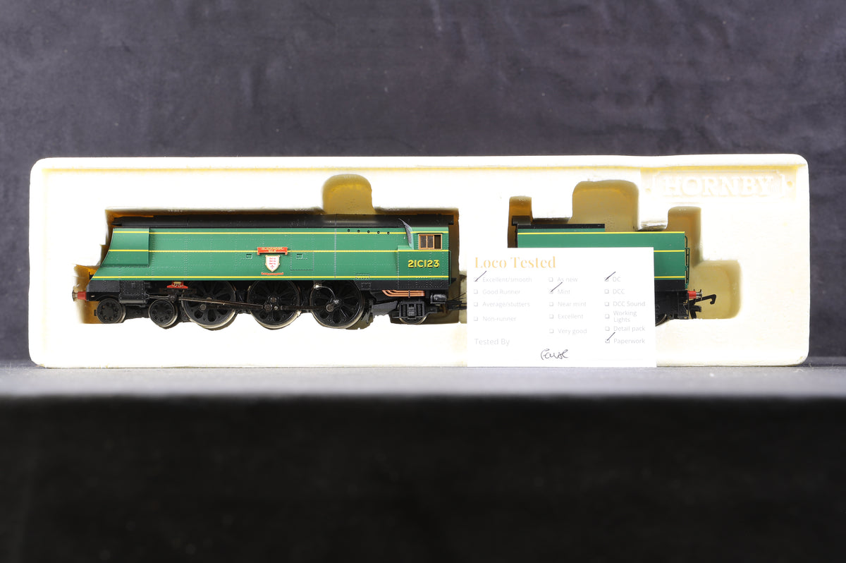 Hornby OO R2219 SR 4-6-2 West Country Class 21C123 &#39;Blackmoor Vale&#39;