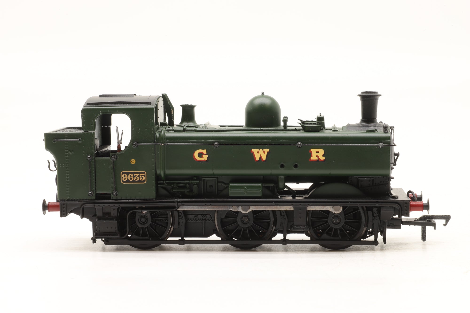 Bachmann OO 32-208A Class 8750 Pannier Tank No. 9635 in GWR Green