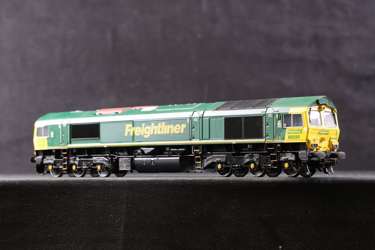 Bachmann OO 32-979Z Class 66 &#39;66598&#39; Freightliner Ltd Ed 303, DCC Sound