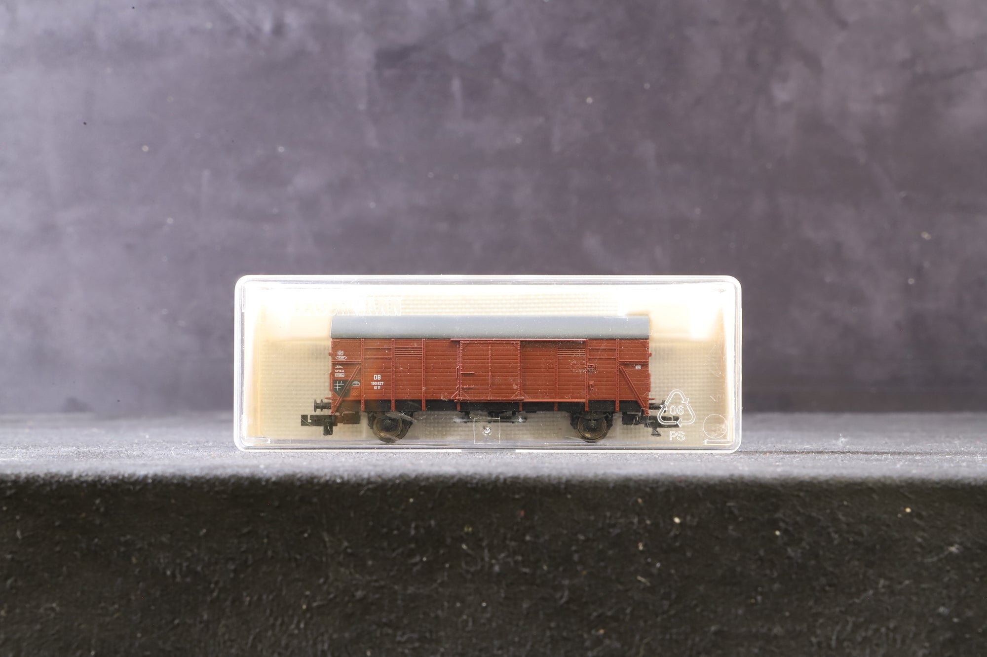 Fleischmann N 8314 Rake Of 7 DB Box Vans