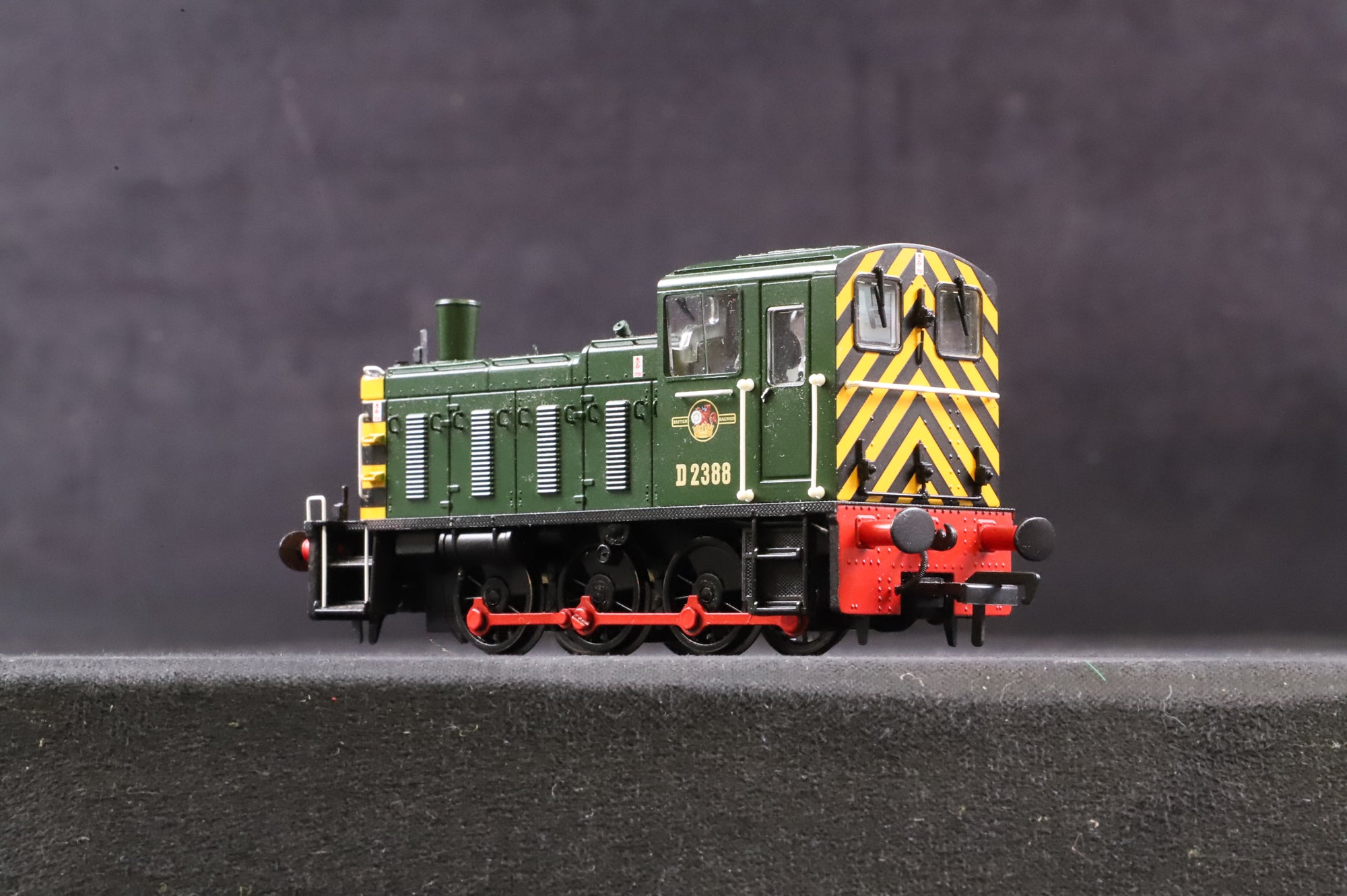 Bachmann OO 31-361 Class 03 D2388 in BR Green w/ Wasp Stripes